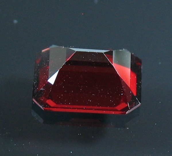 Wholesale Natural Genuine African Garnet Loose Stones - 6x4mm to 10x8mm Emerald Cut VVS Eye Clean January Birthstone for Jewelry Making, Engagement Rings & Healing Crystals