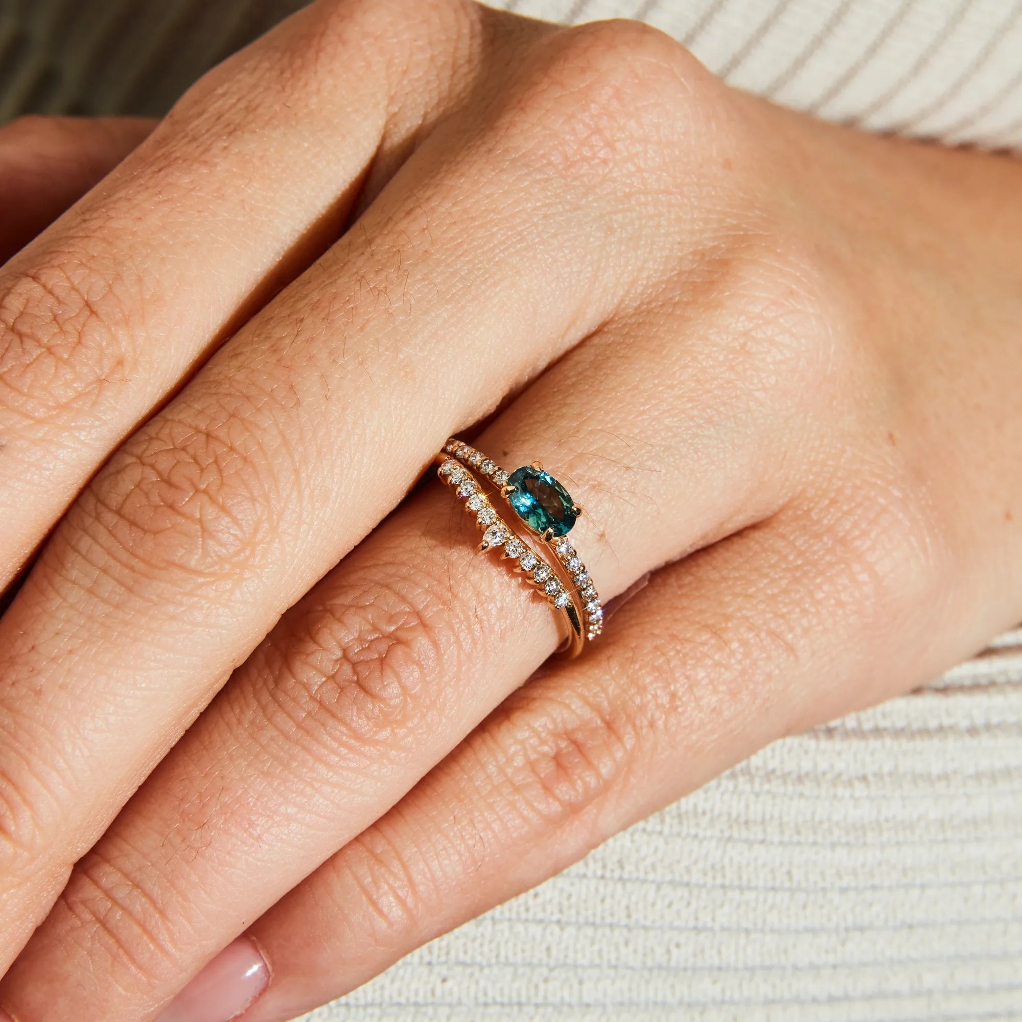 Midnight Hearts Unique Oval Blue Sapphire Engagement Ring – Perfect for Proposals, Anniversaries & Special Occasions