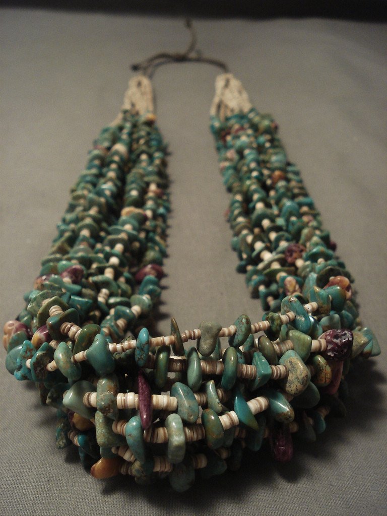 Vintage Navajo Native American Jewelry - 245 Gram Natural Green Turquoise & Spiny Oyster Shell Necklace for Women - Handmade Southwest Style Statement Piece for Boho Fashion, Festivals & Special Occasions