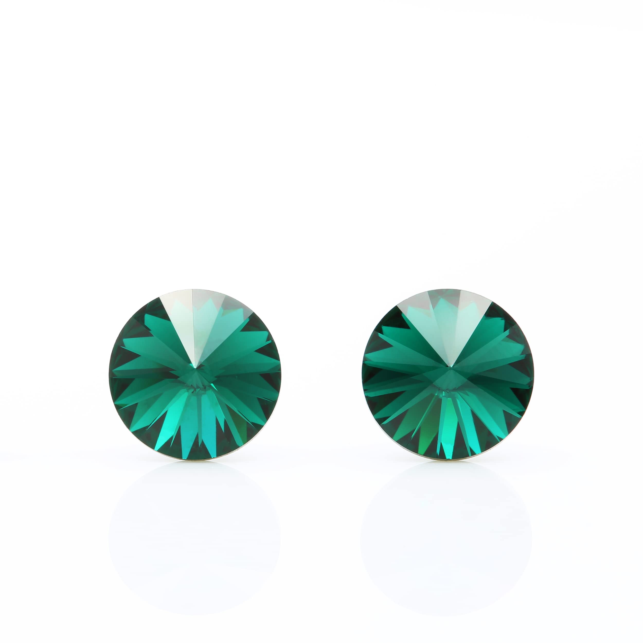 8mm Round Emerald Green Rivoli Crystal Stud Earrings – Hypoallergenic Sparkling Jewelry Gift for Women | Perfect for Parties, Weddings & Everyday Elegance