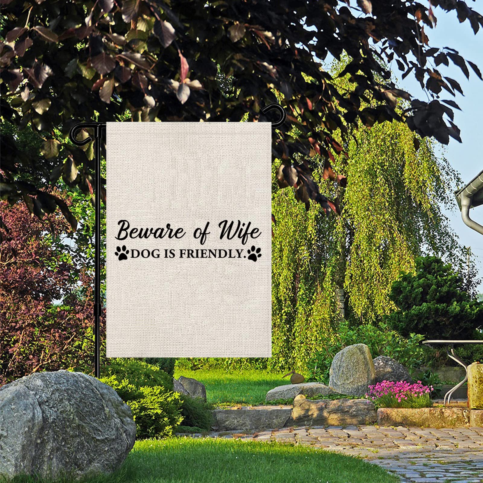 PWHAOO Funny 'Beware of Wife Dog is Friendly' Garden Flag - Cute Welcome Sign for Dog Lovers & Dog Moms - Perfect Outdoor Decor for Yards, Lawns & Pet-Friendly Homes (Wife Dog is Friendly Design)