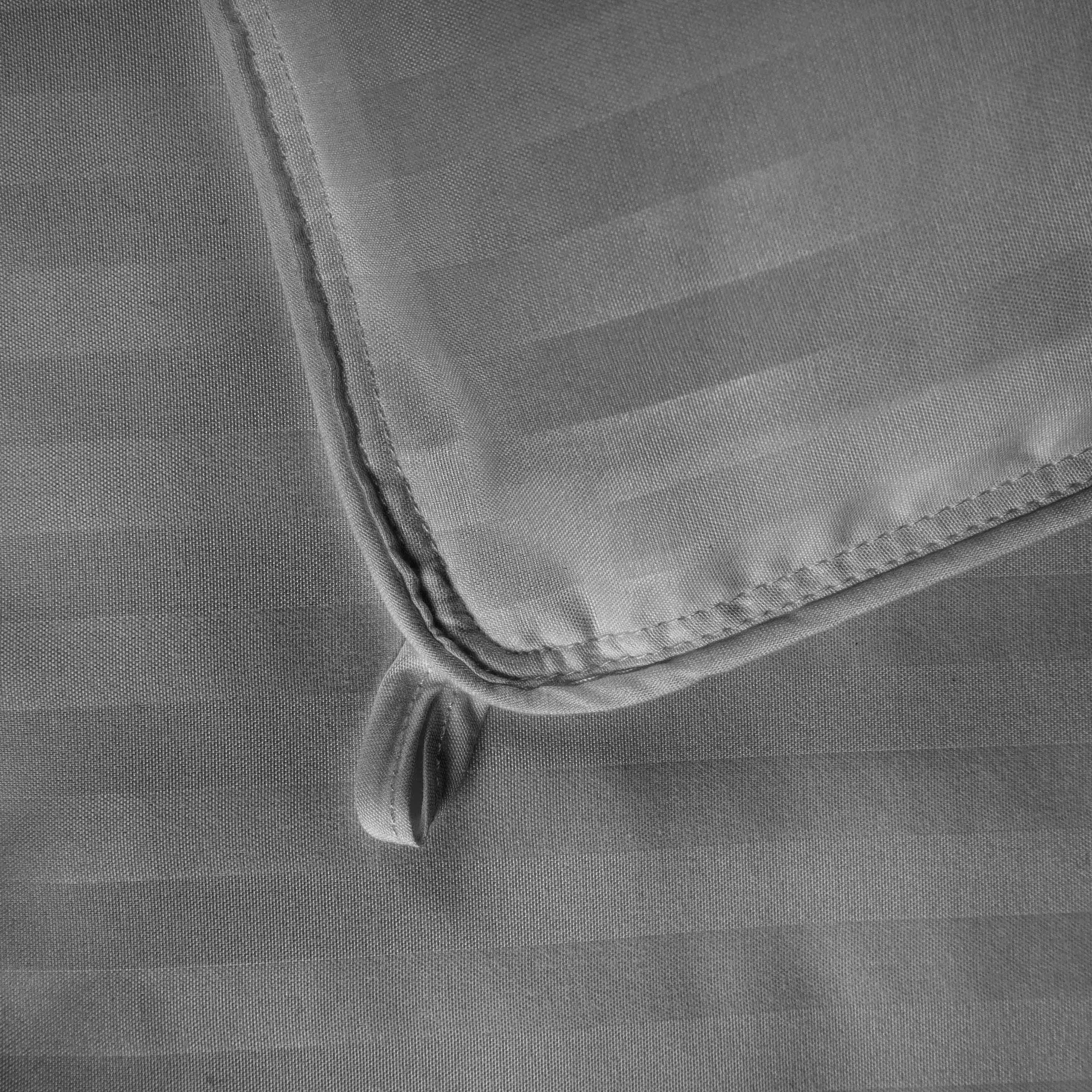 Reversible Striped Down Alternative Comforter - Soft & Lightweight All-Season Bedding for Cozy Sleep - Perfect for Bedrooms, Guest Rooms & Dorm Rooms