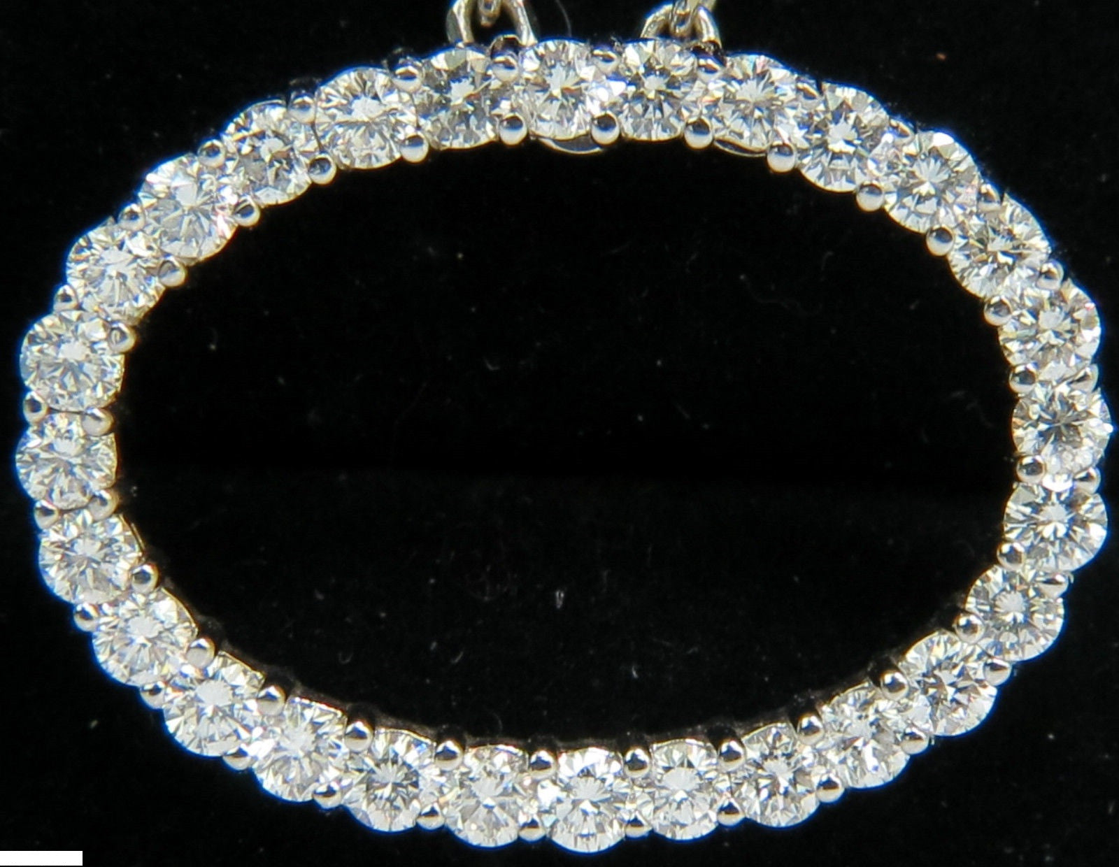 1.50CT Classic Oval Diamond Pendant in 14K Gold with G/VS Quality & 27x20mm Chain - Perfect for Anniversary Gifts, Valentine's Day & Special Occasions