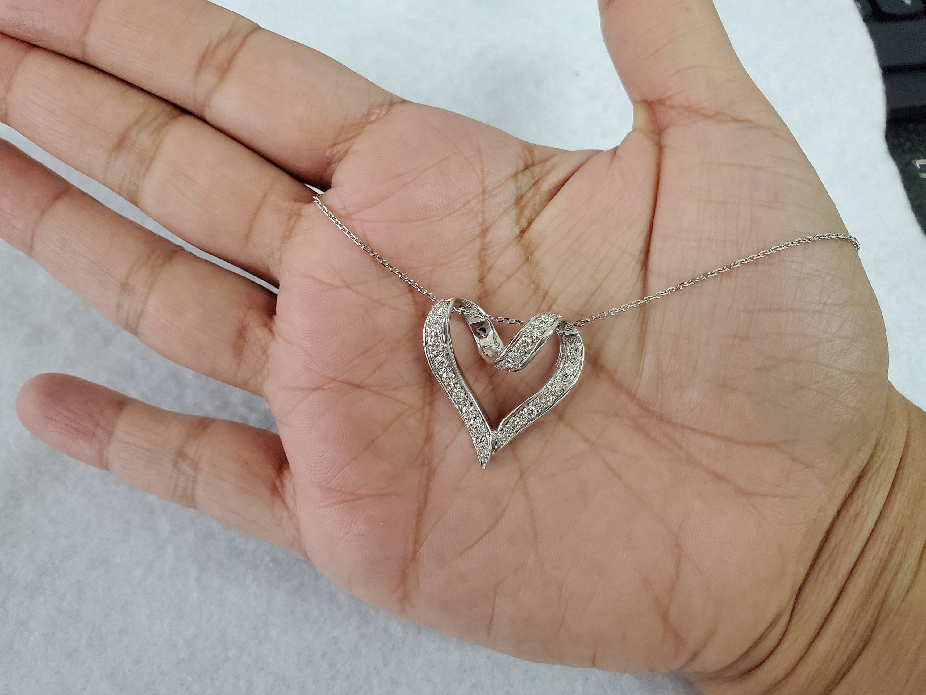 14K White Gold Floating Diamond Heart Pendant Necklace - 0.85cttw Genuine Diamond Jewelry for Women, Perfect Gift for Anniversary, Valentine's Day & Special Occasions