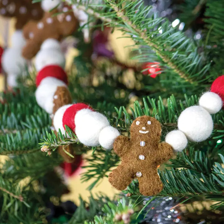 Festive Gingerbread Man Felt Garland Christmas Decor - Holiday Home Party Decorations for Tree, Mantel & Wall - Xmas DIY Crafts for Kids & Family Fun