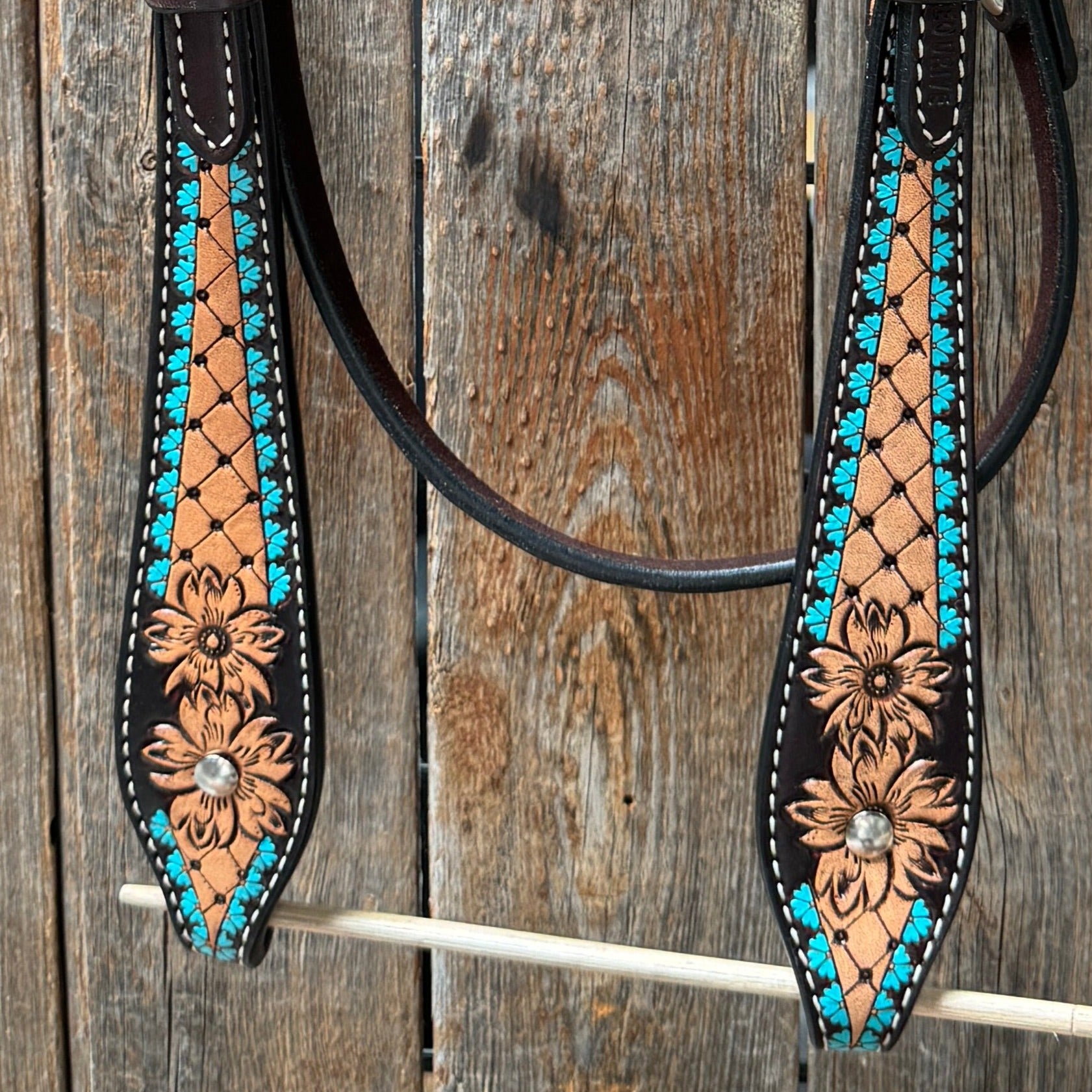 Multi-Flower V Browband Headstall Bridle #24378 – Elegant Equestrian Accessory for Show Jumping & Dressage