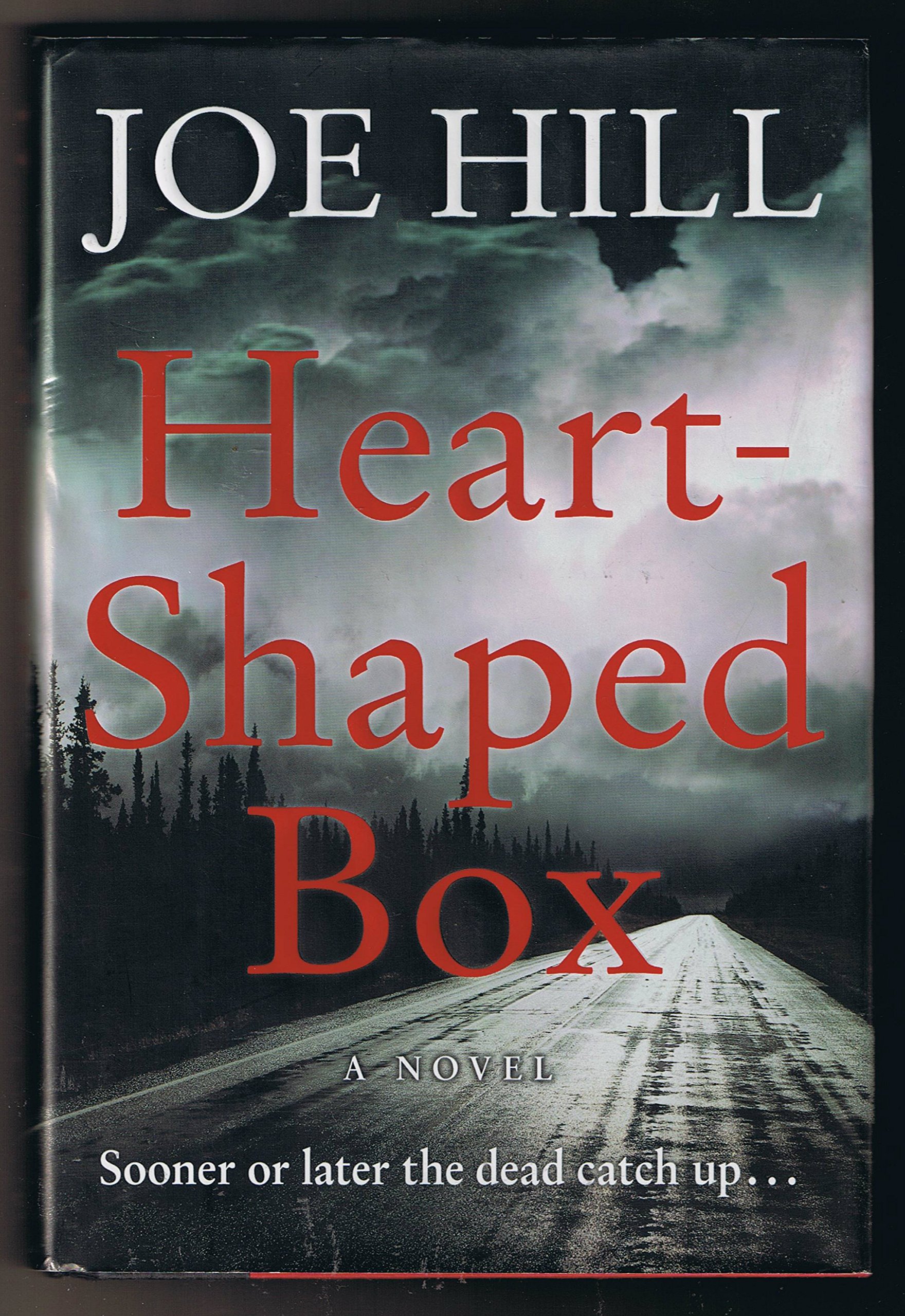 Heart-Shaped Box: A Gripping Horror Novel by Joe Hill - Perfect for Halloween Reading & Thriller Book Lovers