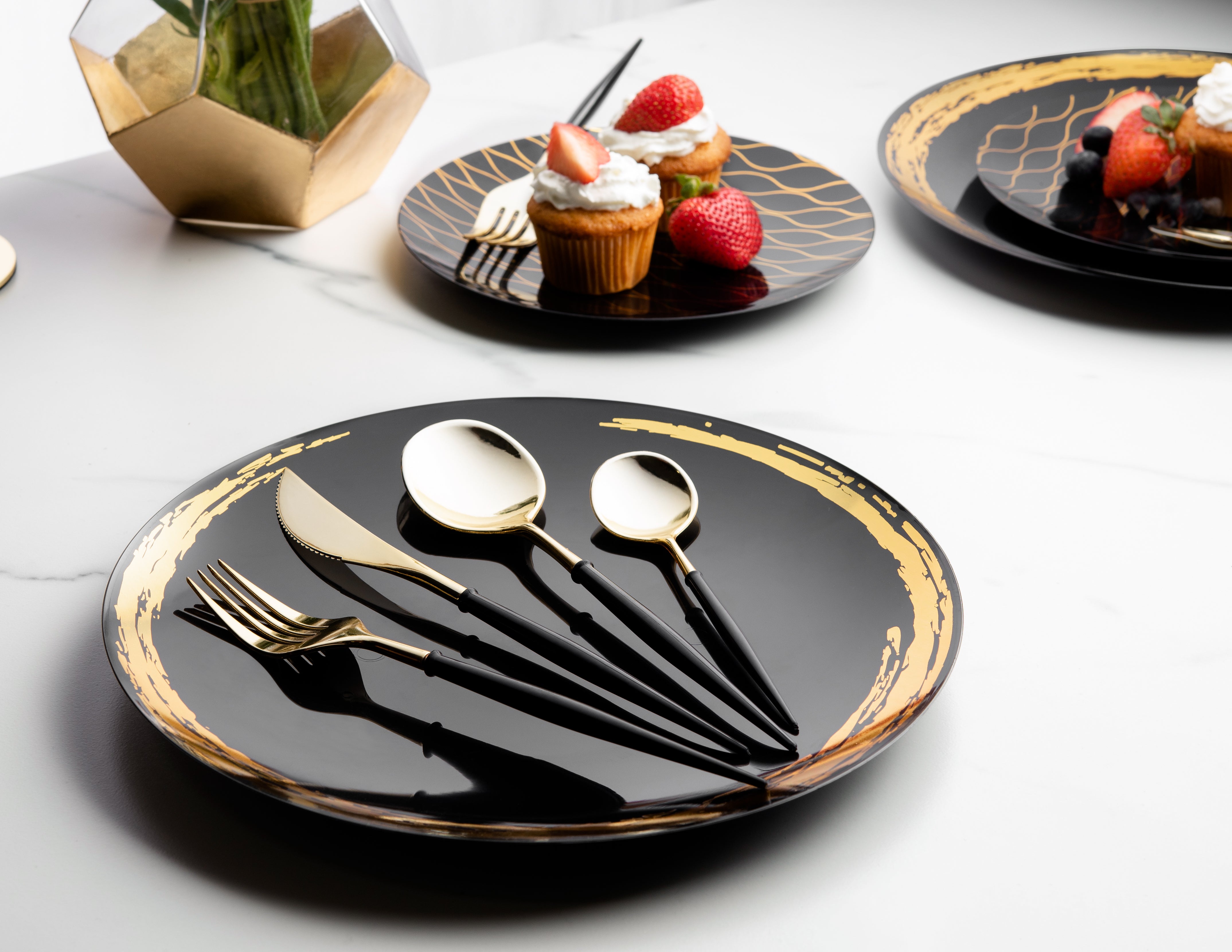 Premium Noble Collection Gold & Black Flatware Set - 40-Piece Service for 8 - Elegant Dinnerware for Formal Dining, Wedding Registry & Luxury Entertaining