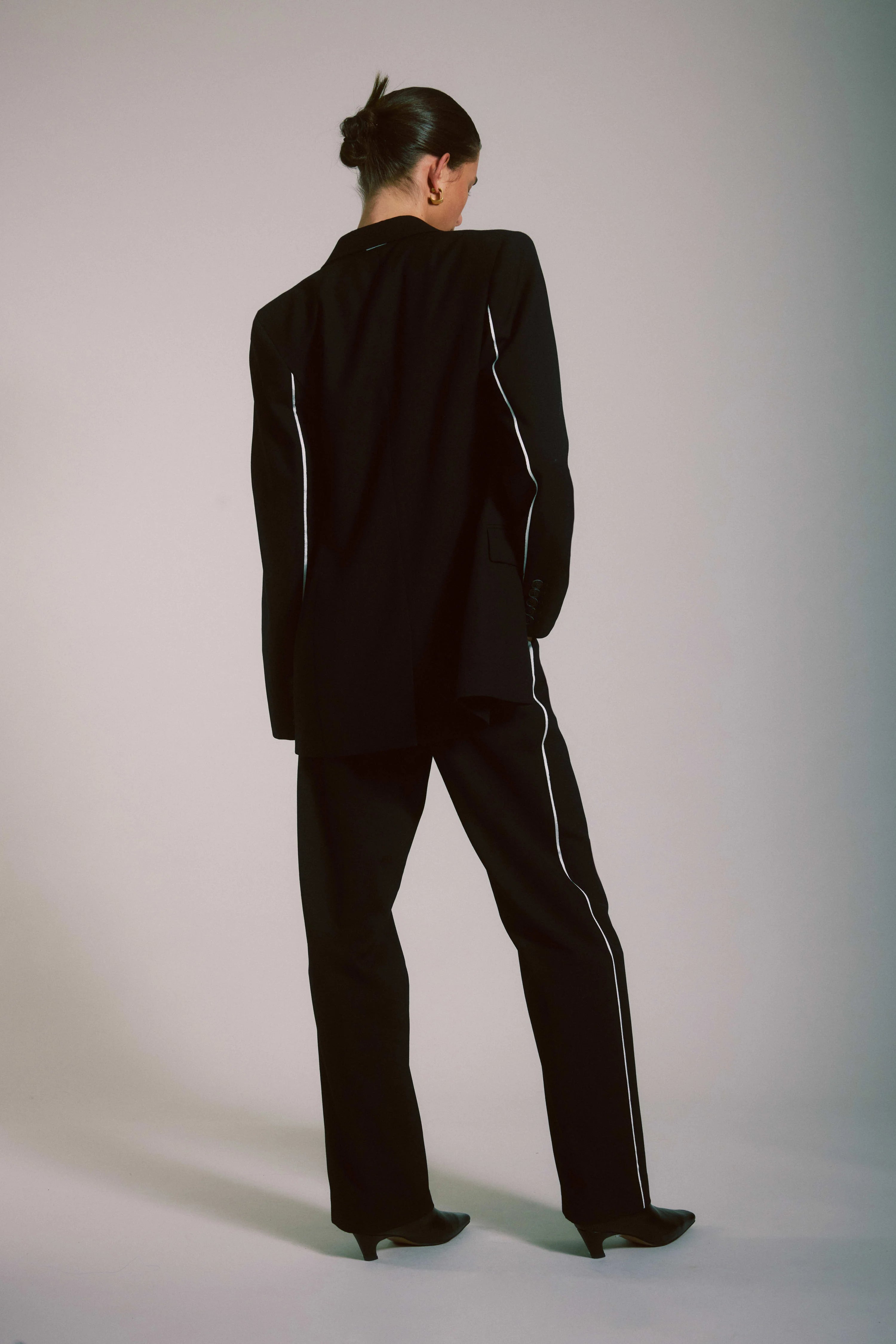 Stylish Billboard Blazer for Women - Trendy Office & Party Wear - Perfect for Business Meetings, Cocktail Events & Night Out