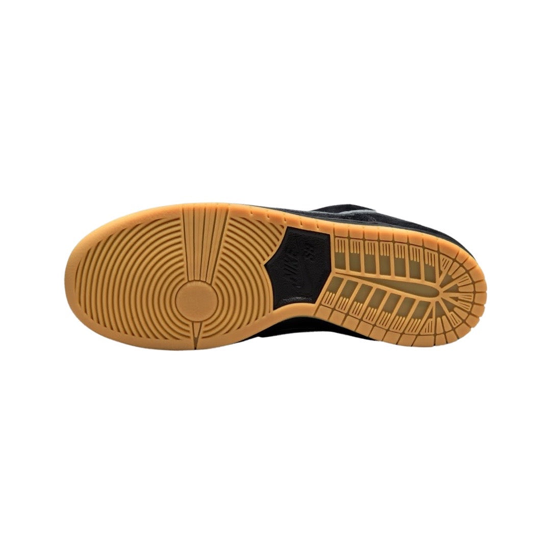 Nike Dunk Low Pro SB Sneakers - Black Grey Gum Sole - Men's Skateboarding Shoes for Streetwear & Casual Wear
