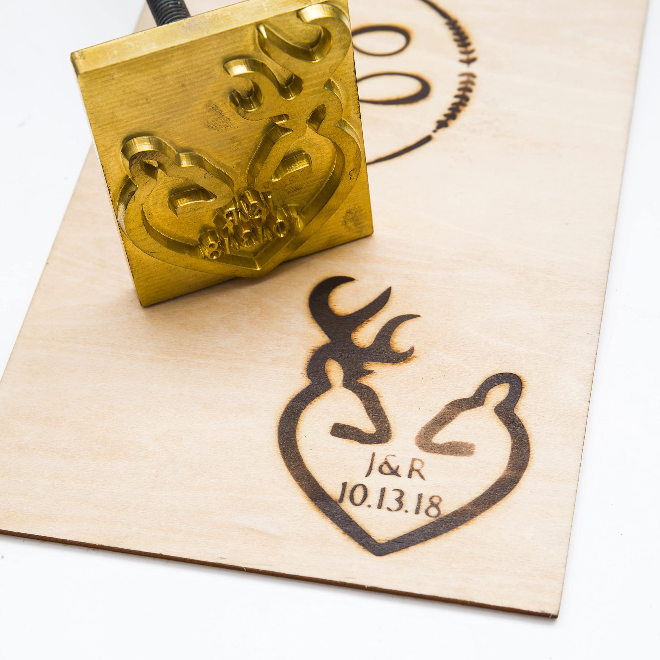 Custom Deer Couple Wood Branding Iron - Durable Leather Branding & BBQ Heat Stamp with Handle - Wedding Save The Date Design - Perfect for DIY Leather Crafting, Wood Burning & Personalized BBQ Gifts