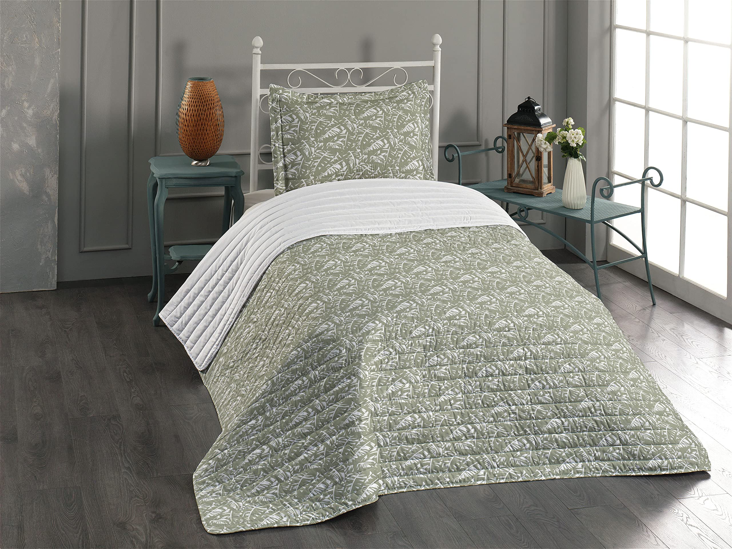 Ambesonne Tropical Microfiber Bedspread Set - Vintage Style Banana Leaf Pattern in Sage Green & White, Twin Size with Pillow Sham & Comforter | Soft Bedding for Beach House, Boho Bedroom or Tropical Vacation Theme Decor