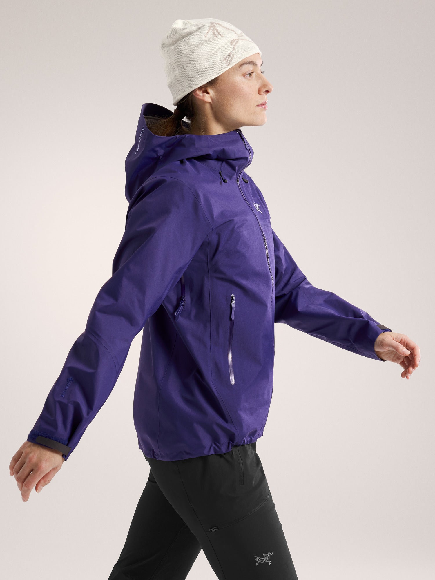 Women's Beta SL Jacket - Lightweight Waterproof Hiking Shell for Outdoor Adventures | Perfect for Trail Running, Camping & Travel