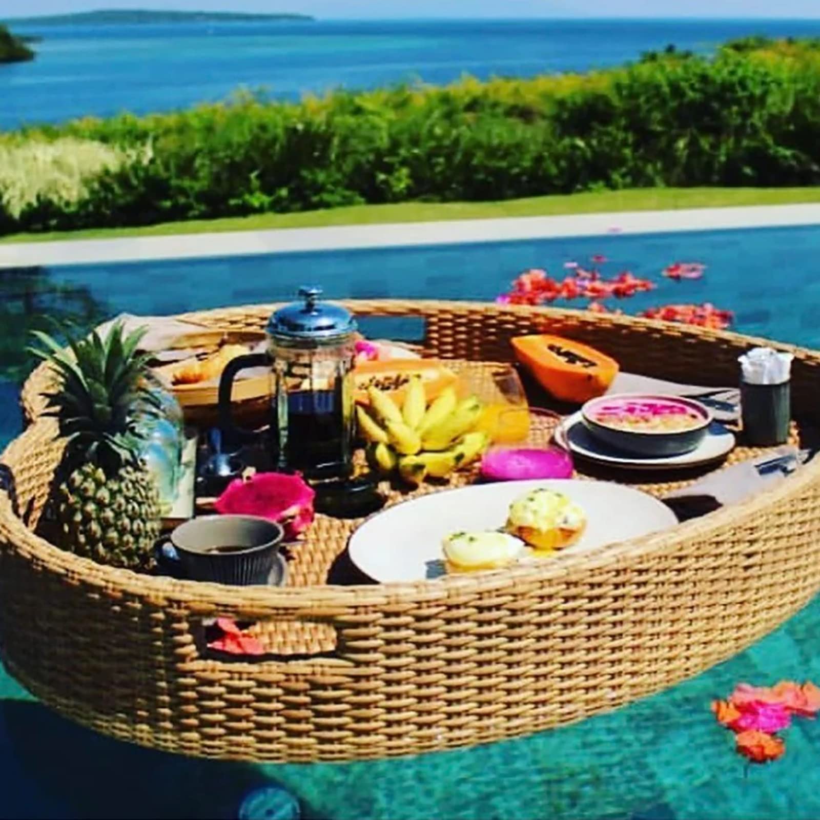 **Premium Floating Pool Tray Table - Waterproof Drink Holder & Snack Tray for Swimming Pools, Lakes, and Beaches - Perfect for Outdoor Water Activities, Picnics, and Relaxation**
