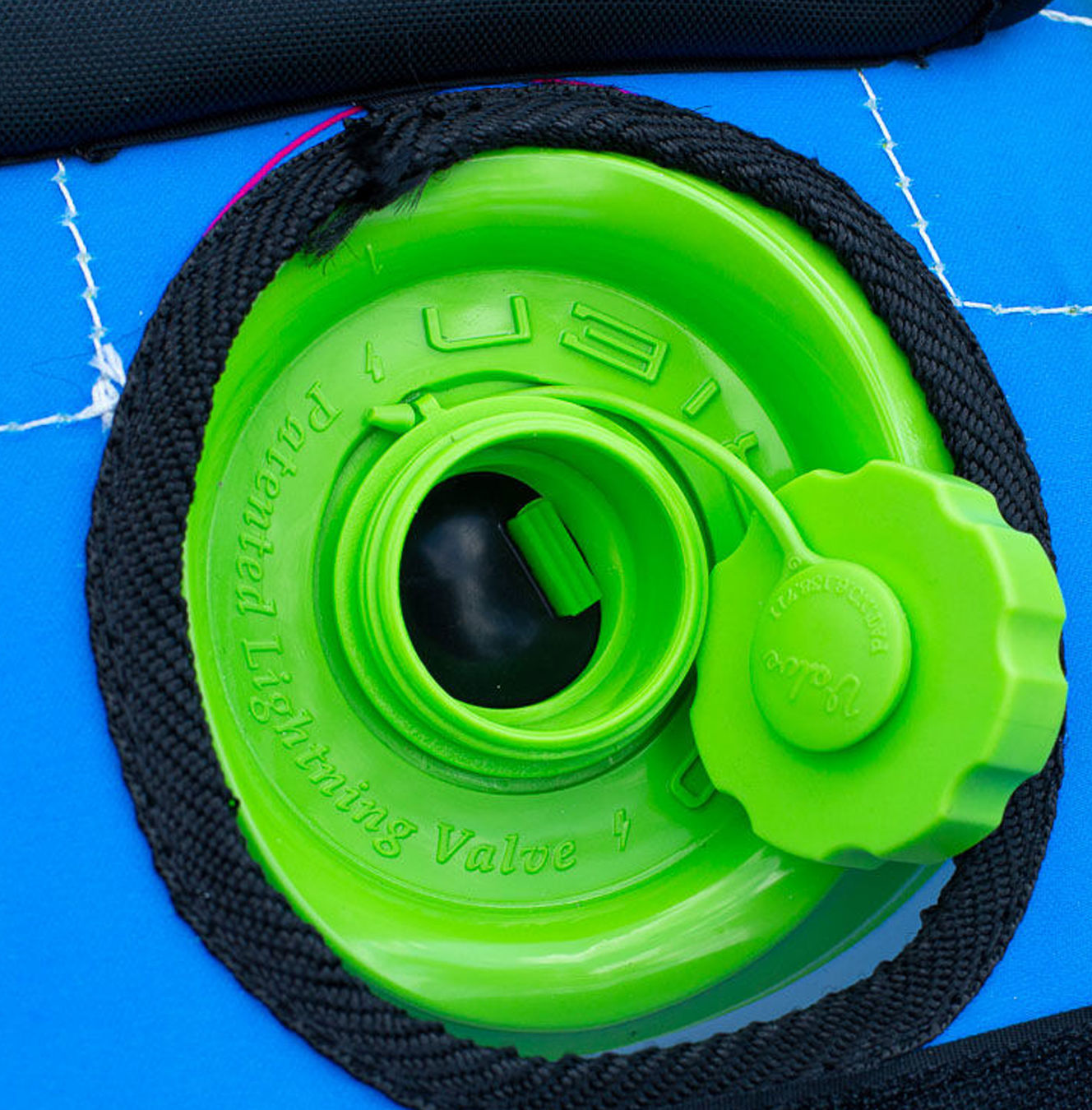 O'Brien Baller 4 Soft Top Towable Tube - 4 Rider Inflatable Water Tube for Boating & Lake Fun - Perfect for Family, Friends & Summer Water Activities