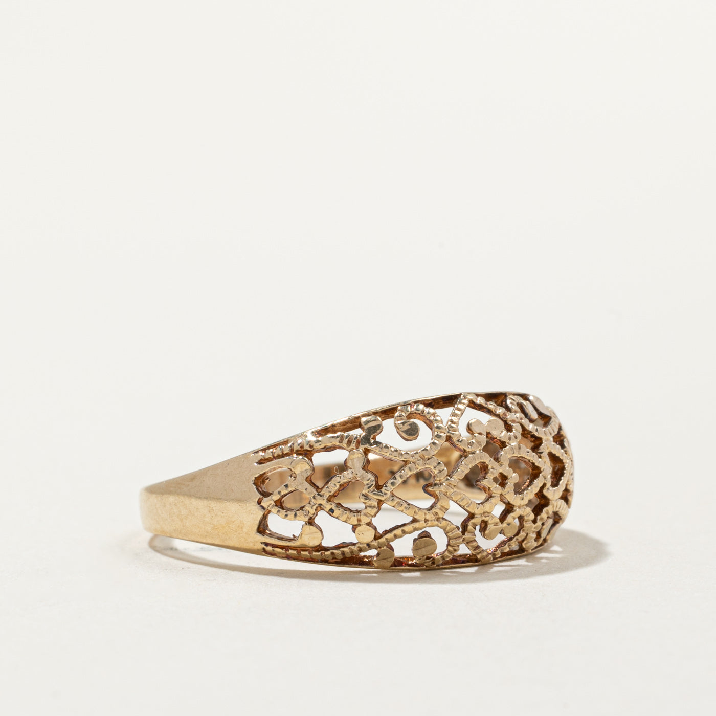 10K Yellow Gold Filigree Tapered Ring - Size 9 | Elegant Vintage Jewelry for Women | Perfect for Weddings, Anniversaries & Special Occasions
