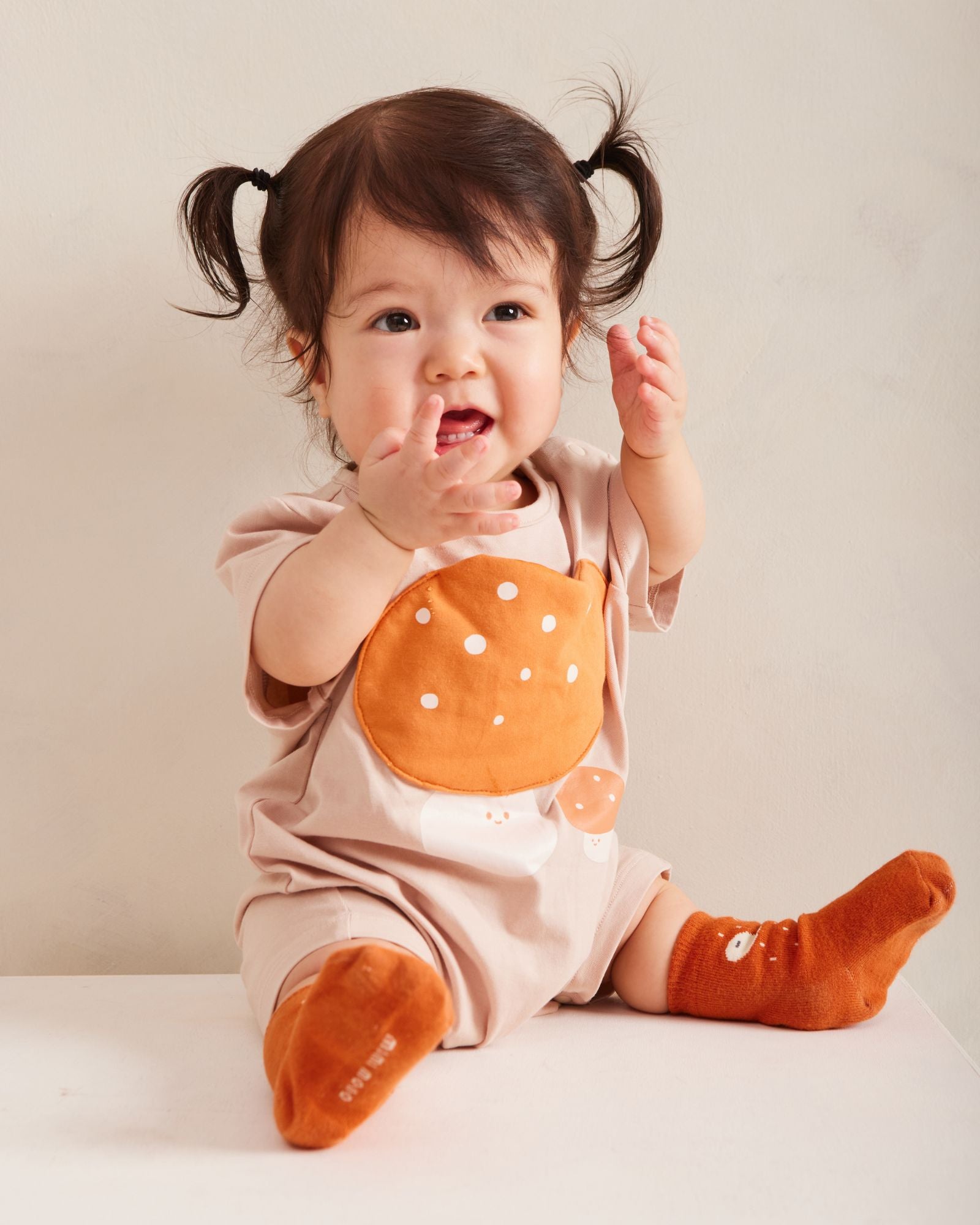 Organic Cotton Mushroom Print Baby Romper - Cute Outfit for Newborns & Infants 0-24 Months | Perfect for Photoshoots, Playdates & Everyday Wear
