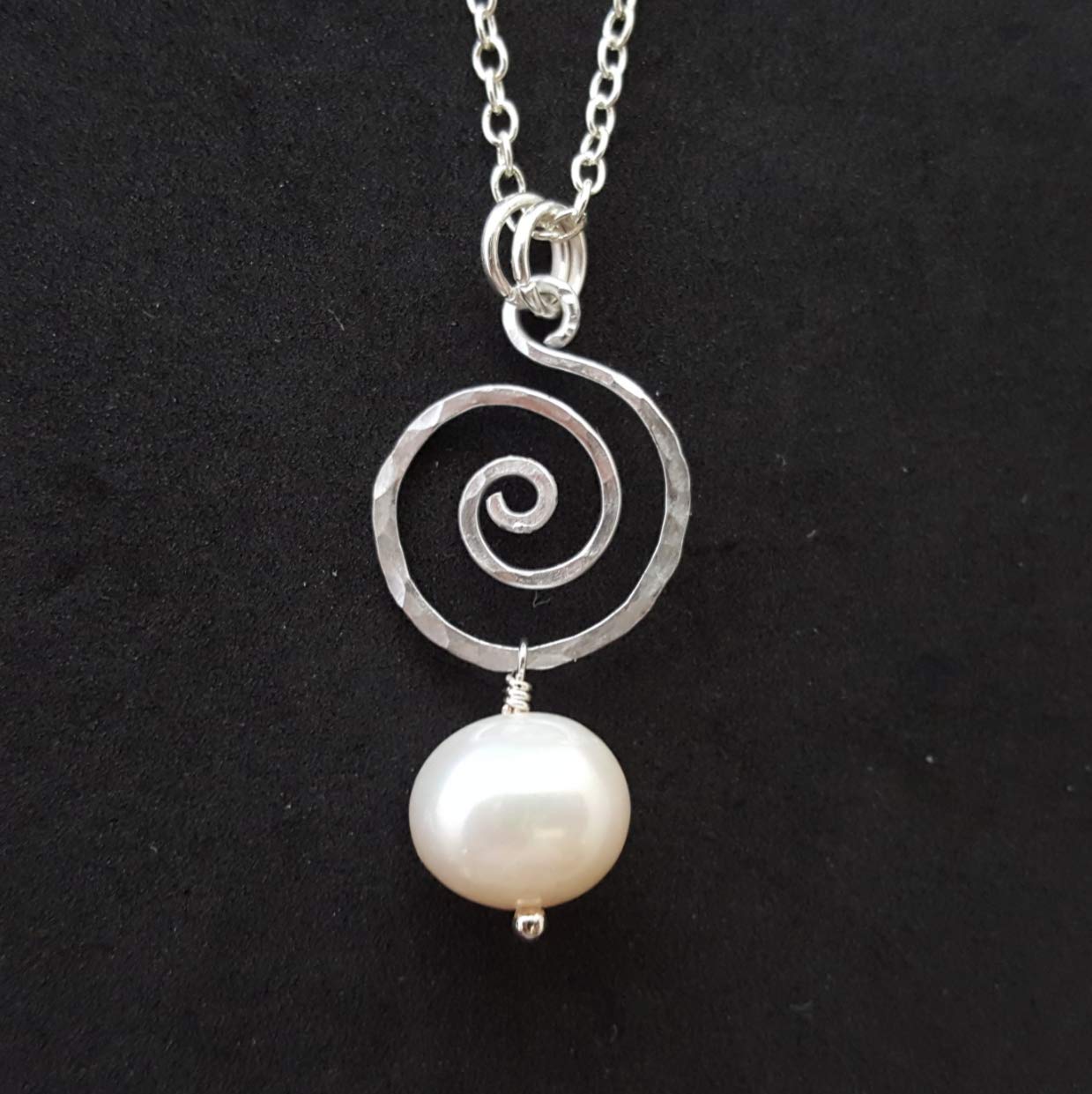 Handmade Hawaiian Pearl Necklace for Women - Beach Jewelry & Birthday Gift