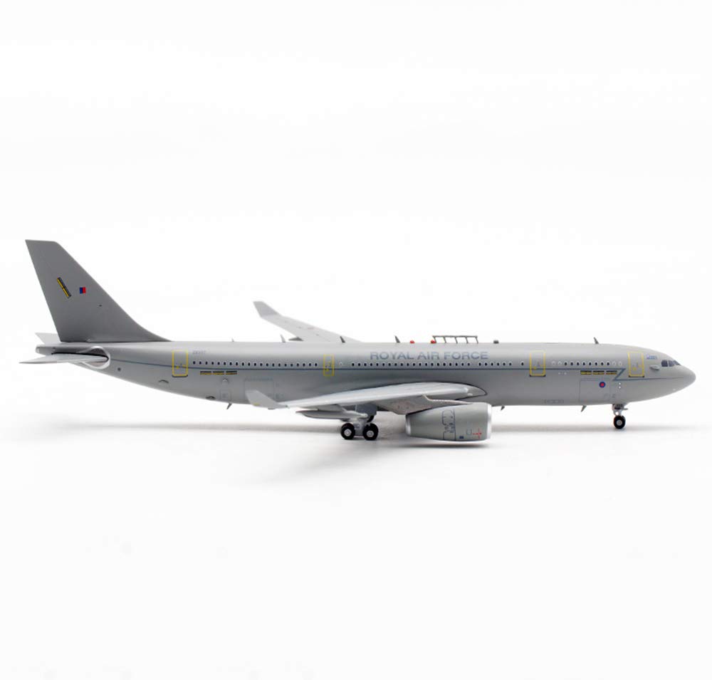 1/400 Scale CMO A330 MRTT RAF Metal Die Cast Model Aircraft - 5.5 x 5.9 Inches - Collectible Military Plane Replica for Aviation Enthusiasts & Home Office Decor