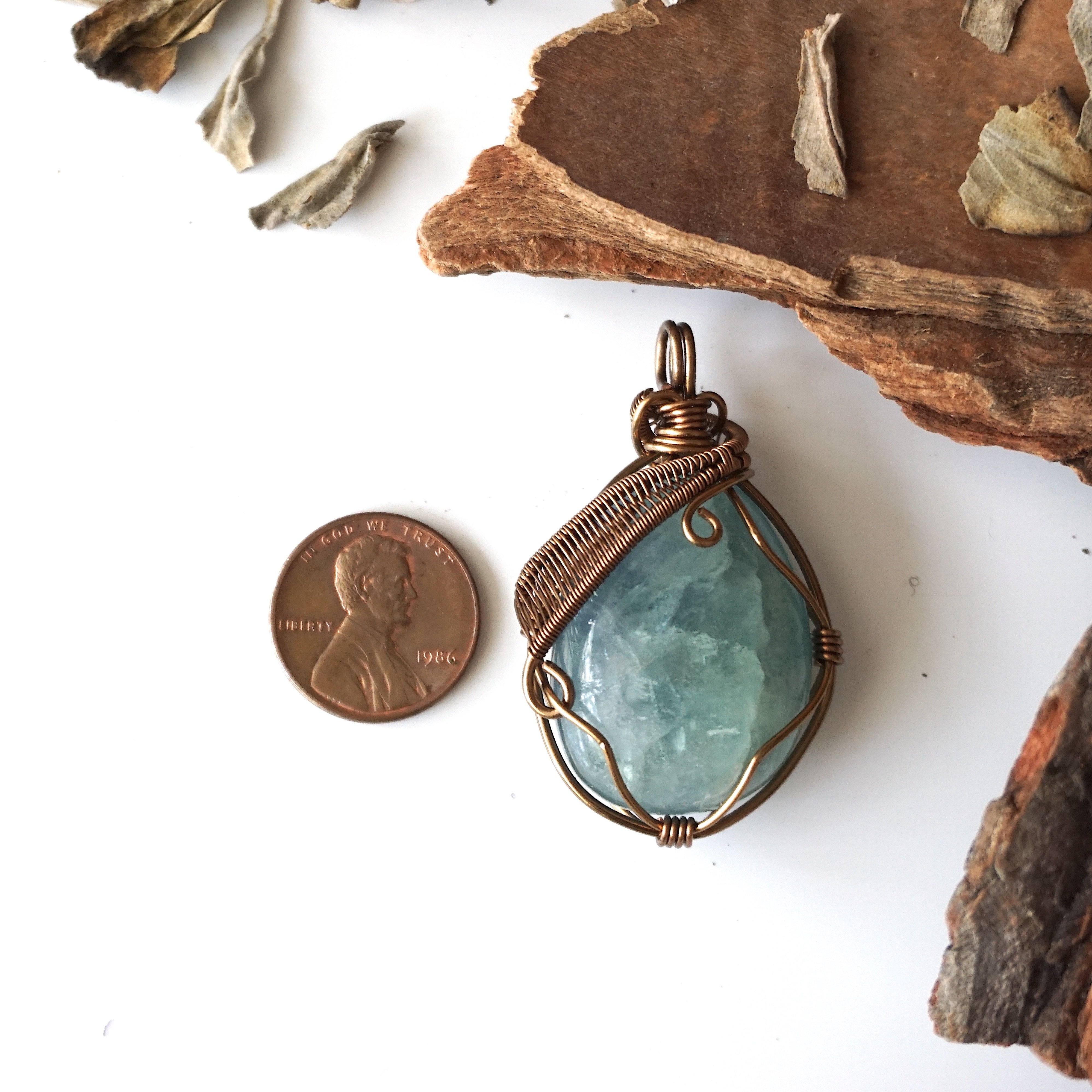 Green Fluorite Necklace in Antique Bronze - Healing Crystal Jewelry for Chakra Balancing & Spiritual Energy | Perfect for Meditation, Yoga & Gift Giving