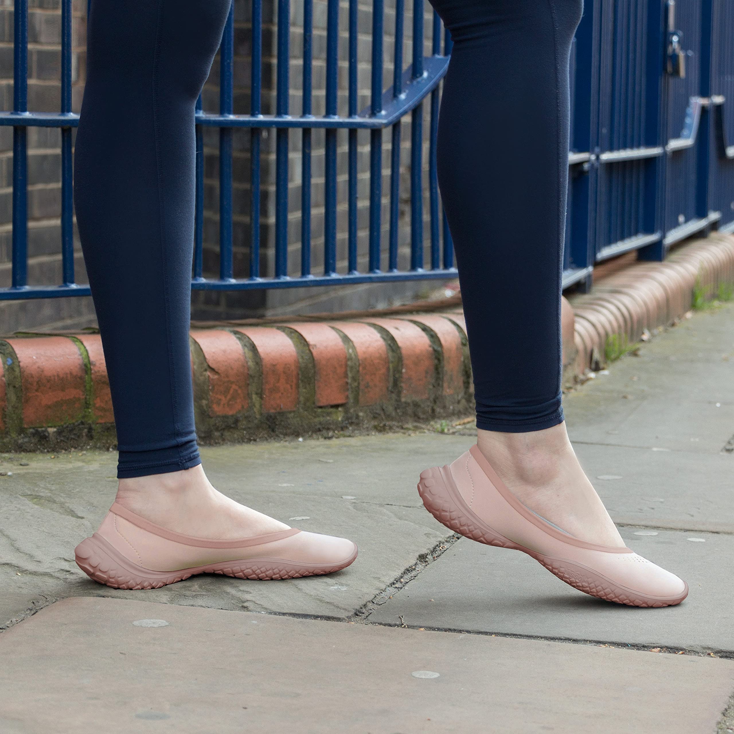 LISSOM Women's Ballet Flats - Lightweight Slip-On Comfortable Shoes with Stretchy & Flexible Design, Machine Washable for All-Day Wear | Perfect for Work, Travel, and Casual Outings