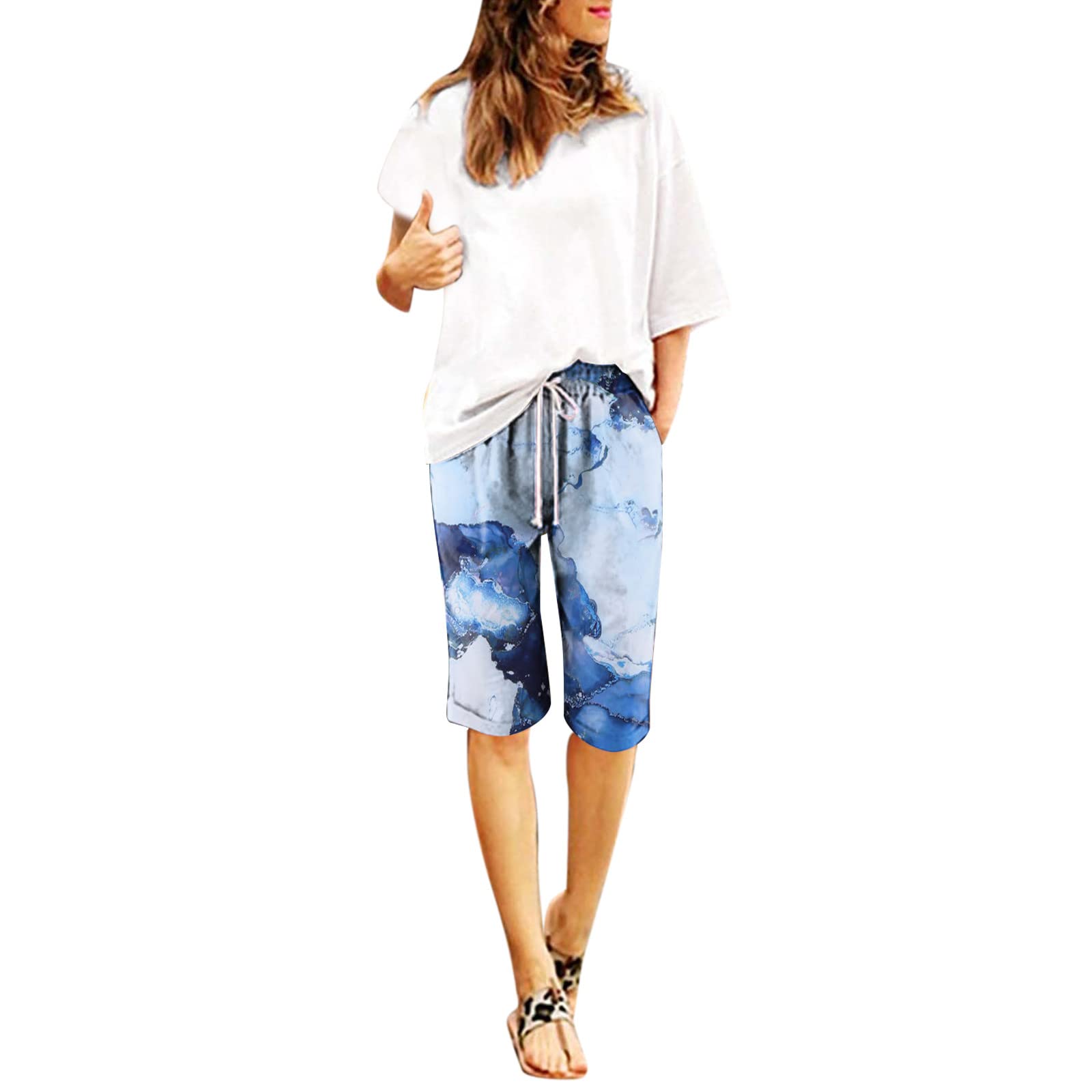 Trendy Women's Bermuda Shorts - Elastic Waist & Knee-Length for Summer Outings
