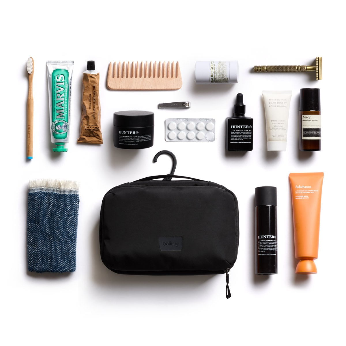 Bellroy Premium Hanging Toiletry Bag for Travel - Water-Resistant Organizer with Multiple Pockets for Toiletries, Cosmetics & Shaving Essentials - Perfect for Camping, Gym & Business Trips