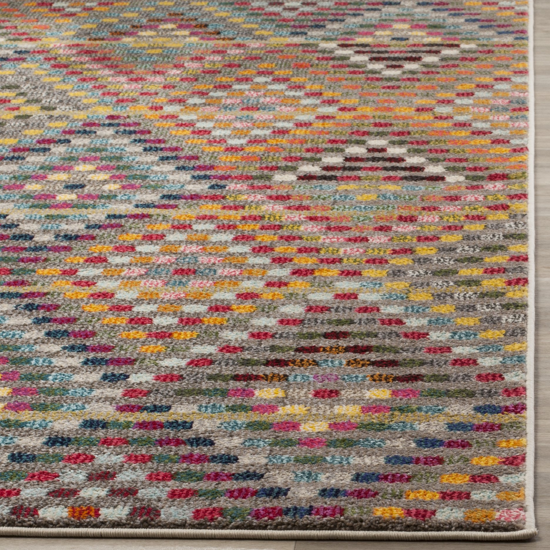 SAFAVIEH Monaco Collection 8' x 11' Boho Diamond Design Area Rug - Non-Shedding, Easy Care, Multi & Beige - Perfect for High Traffic Living Room, Bedroom, Dining Room & Home Office (MNC204F)
