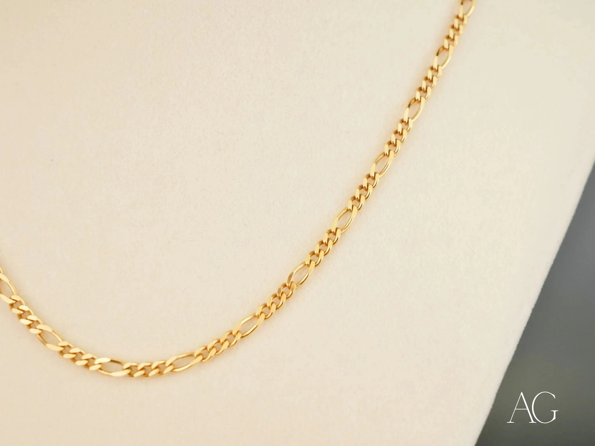 Eternal Prestige 18K Gold Figaro Chain for Men & Women - Luxury Italian Jewelry Gift for Birthday, Anniversary & Special Occasions