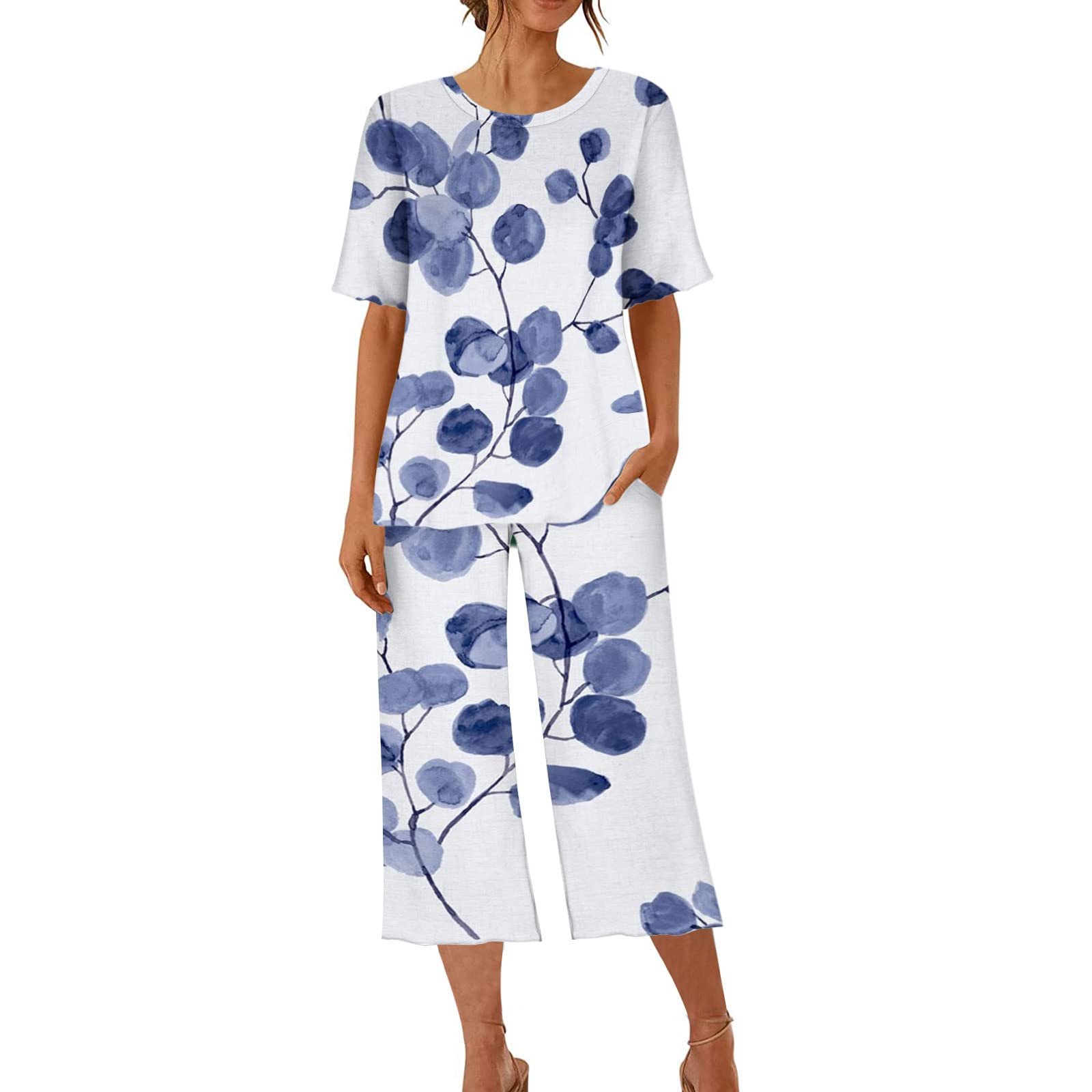 2 Piece Women's Lounge Pajama Set - Cute Floral Print Short Sleeve T-Shirt & Loose Capri Pants Comfy Homewear Outfit for Sleeping, Relaxing & Lounging at Home