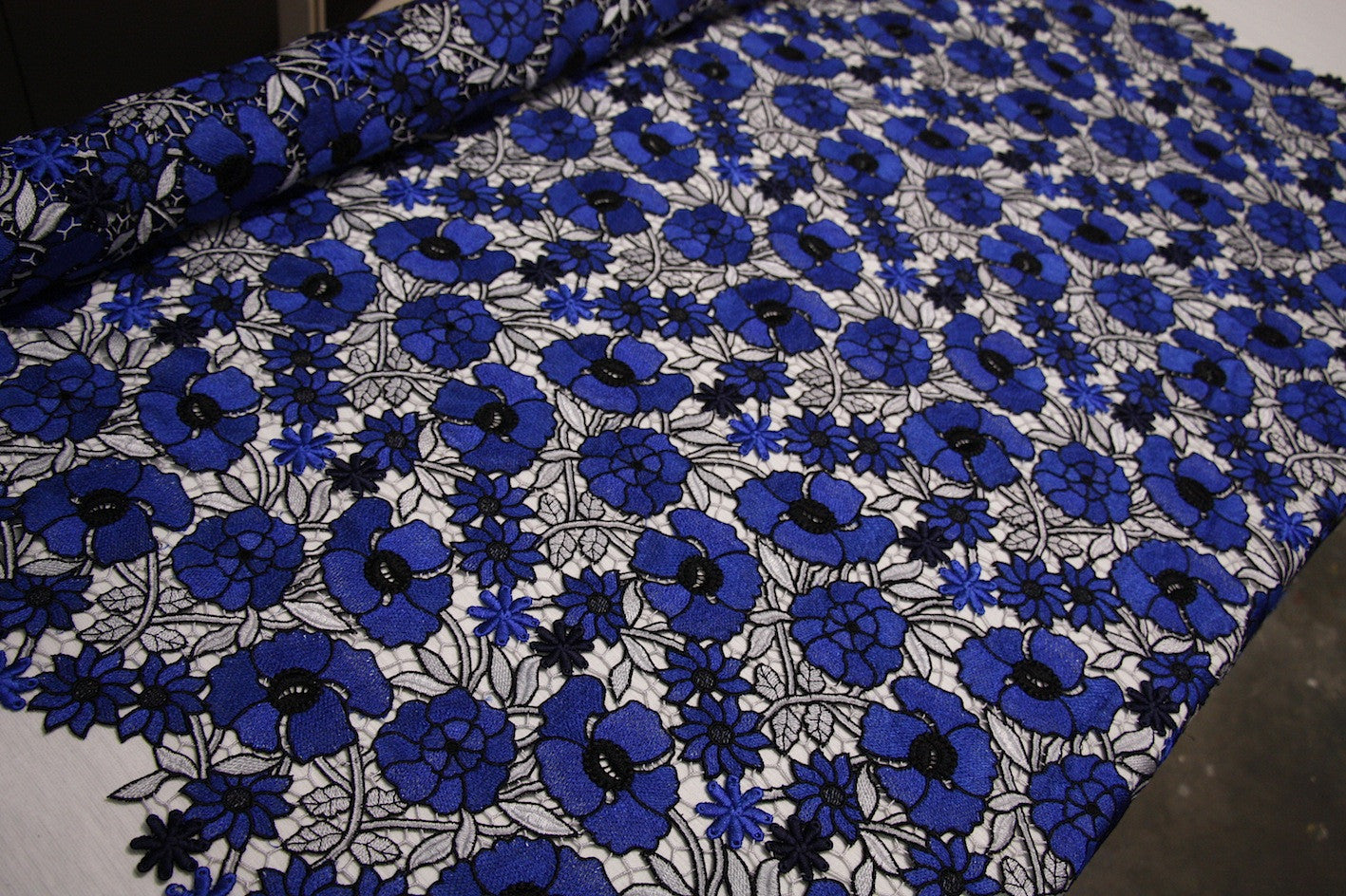 Elegant Blue Garden Lace Trim - Perfect for Wedding Dresses, Home Decor & DIY Craft Projects