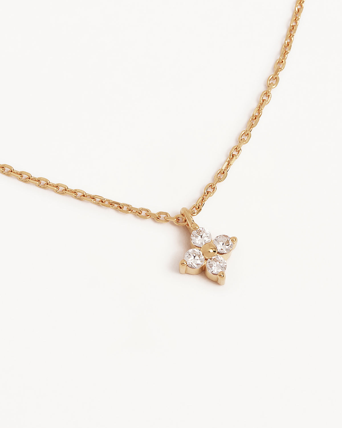 18K Gold Vermeil Crystal Bloom Necklace for Women - Elegant Floral Pendant Jewelry Gift for Birthday, Anniversary & Valentine's Day - Perfect for Weddings, Parties & Special Occasions