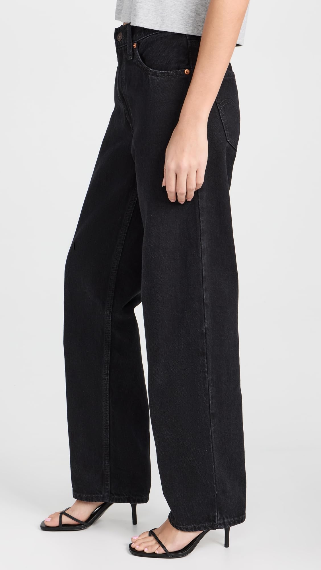 Levi's Women's Dad Jeans - High Waisted Relaxed Fit Vintage Denim Pants for Casual Wear & Everyday Outfits