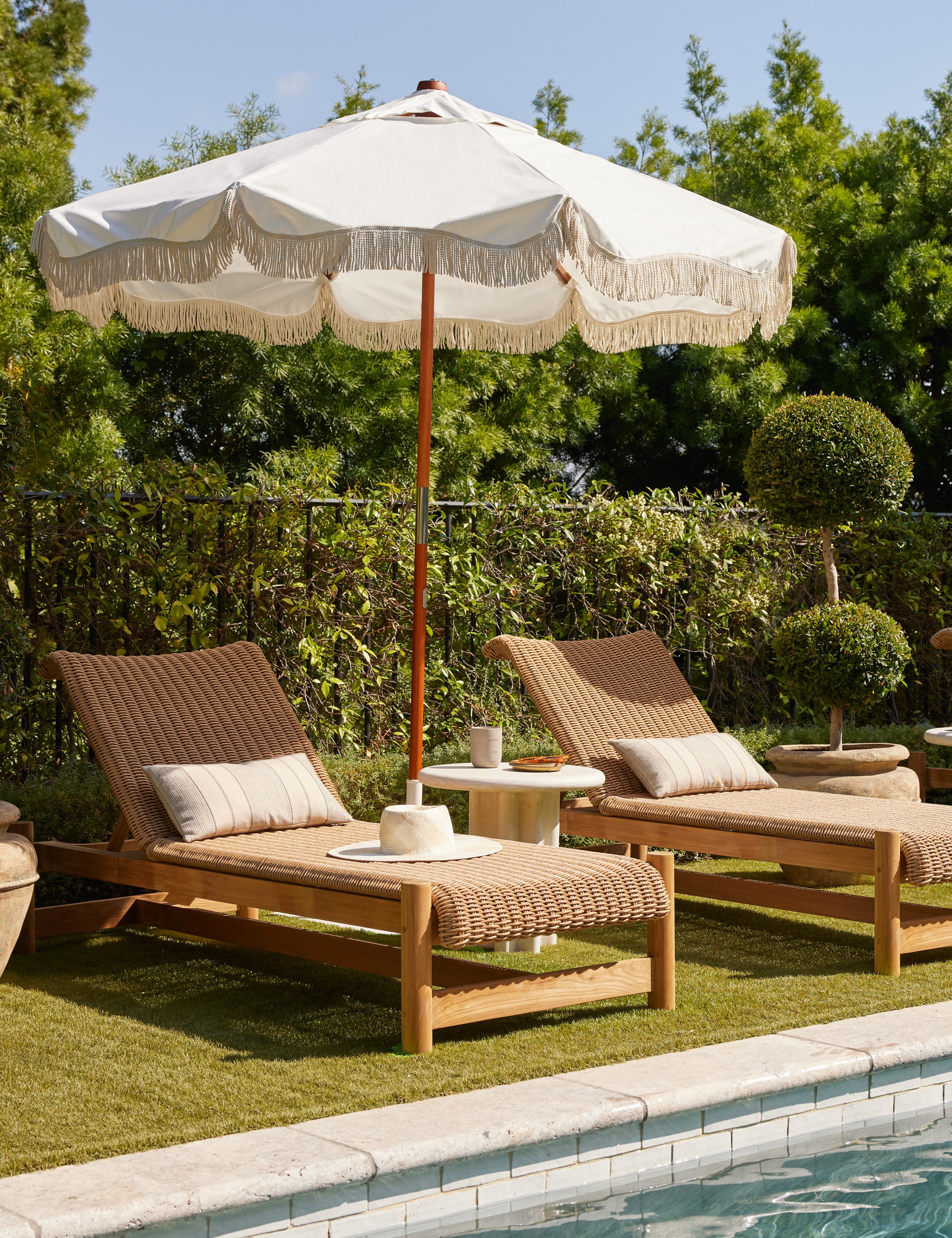 Gally Collection All-Weather Wicker and Teak Swatch - Perfect for Outdoor Patio, Garden, and Poolside Decor
