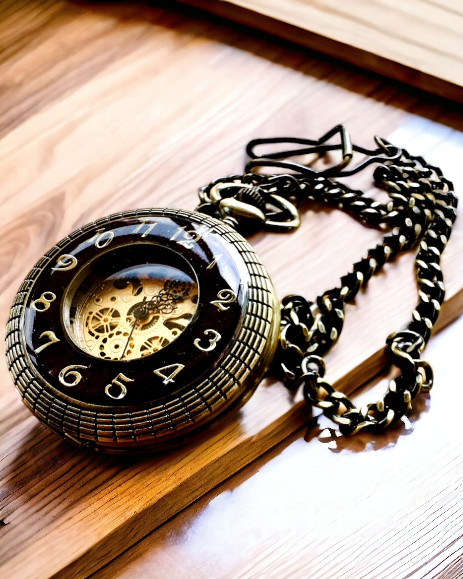 Vintage Engravable Pocket Watch - Customizable Retro Elegance for Men & Women | Perfect for Weddings, Gifts, and Special Occasions