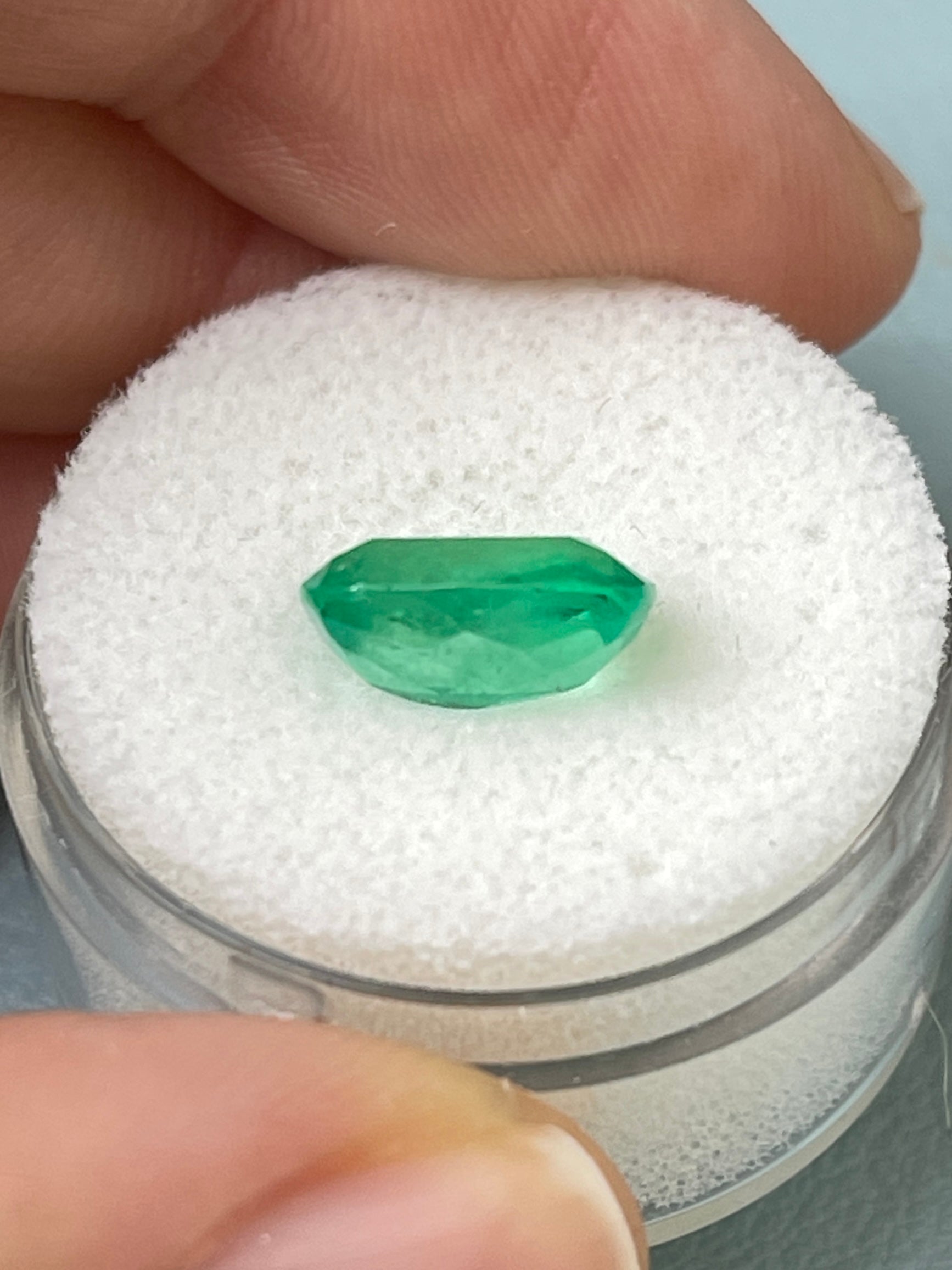 2.91 Carat Natural Colombian Emerald - 10.4x8.3mm Medium Green Loose Gemstone, Elongated Cushion Cut for Jewelry Making, Engagement Rings & Fine Collections