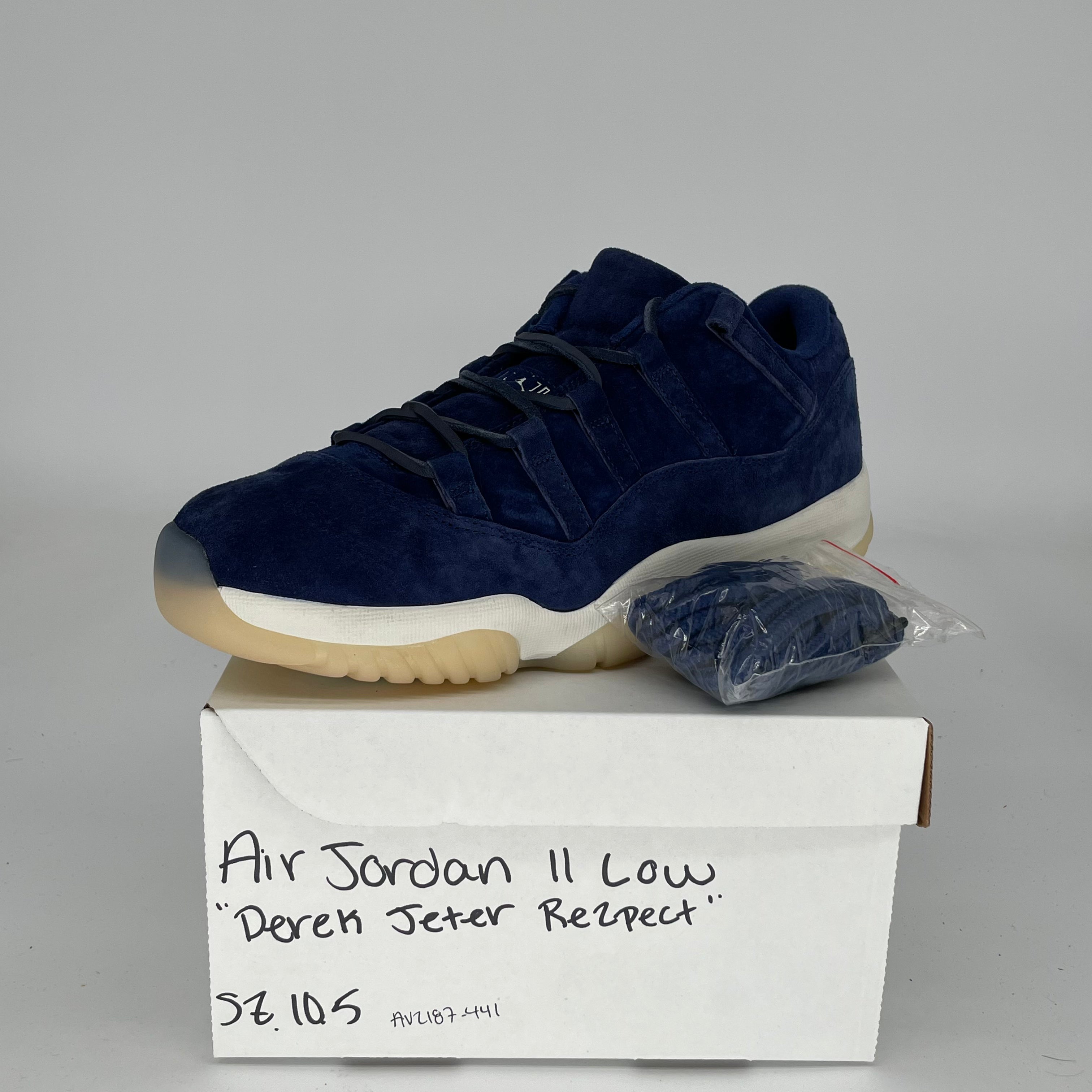 AIR JORDAN 11 LOW DEREK JETER RE2PECT Men's Basketball Shoes Size 10.5 White/Black/Red AV2187-441 - Perfect for Casual Wear, Sports & Sneaker Collectors