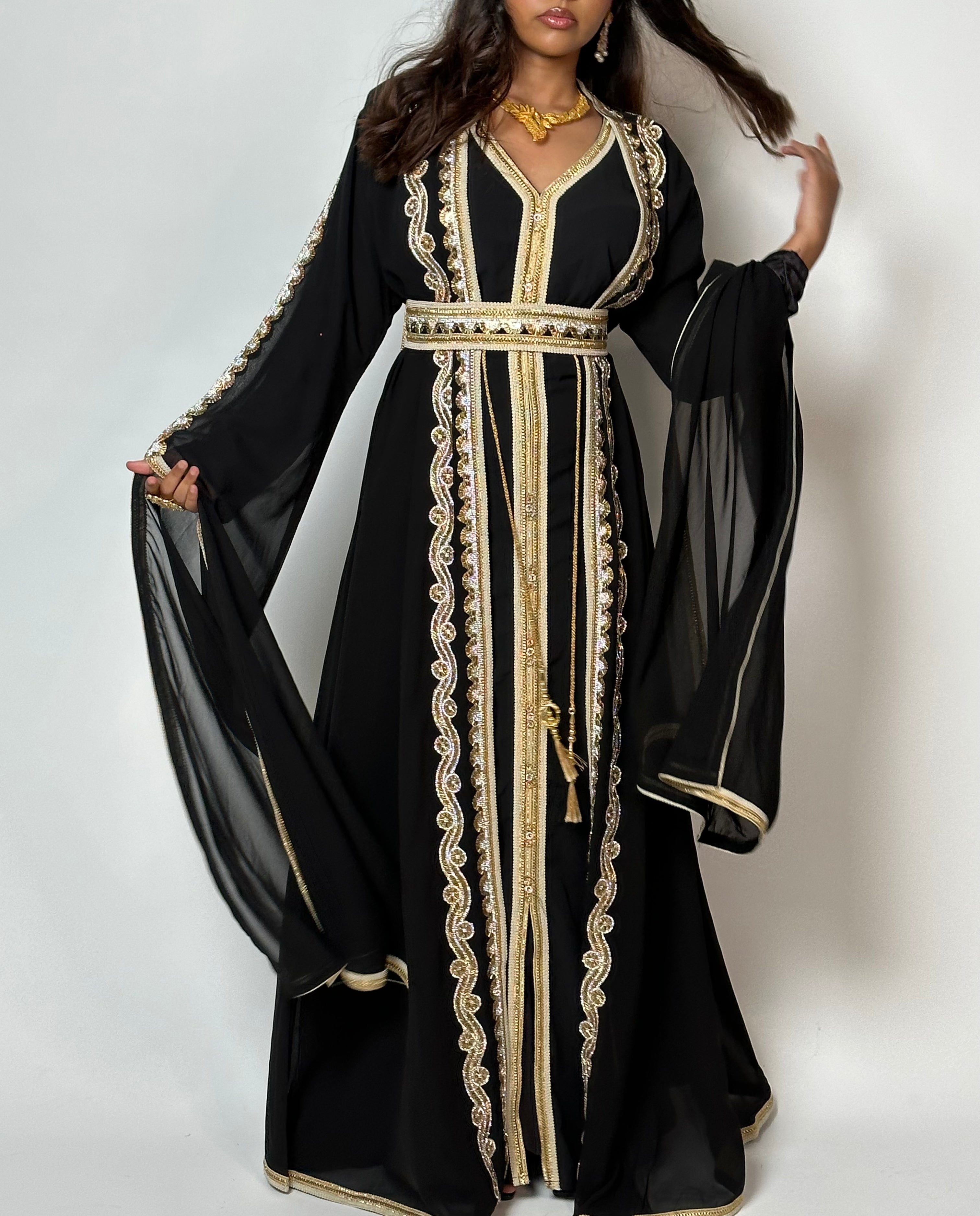 Elegant Black & Gold Khaleej Kaftan - Traditional Middle Eastern Dress for Women - Perfect for Weddings, Parties, and Special Occasions