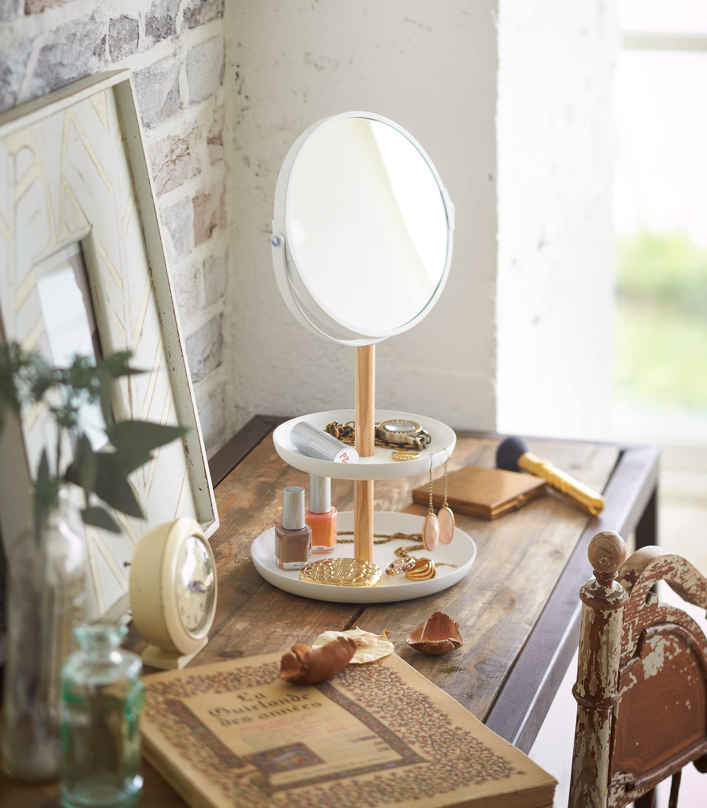 YAMAZAKI Home Tosca Accessory Trays & Mirror - White | Stylish Bathroom & Vanity Organizer for Jewelry, Cosmetics & Essentials
