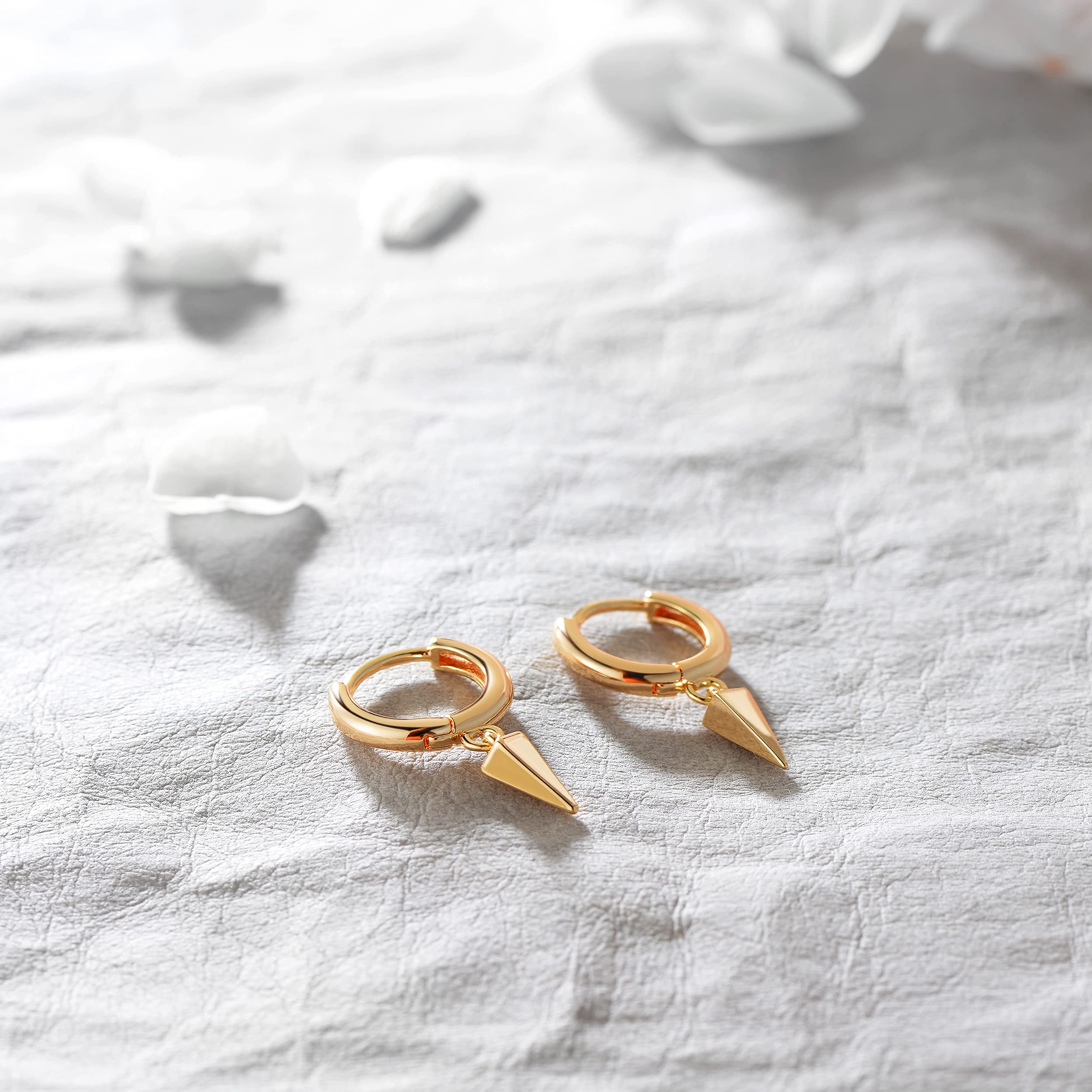 VACRONA 14k Gold Plated Heart Huggie Hoop Earrings for Women - Small Dainty Hoops for Everyday Wear, Gift Giving & Special Occasions