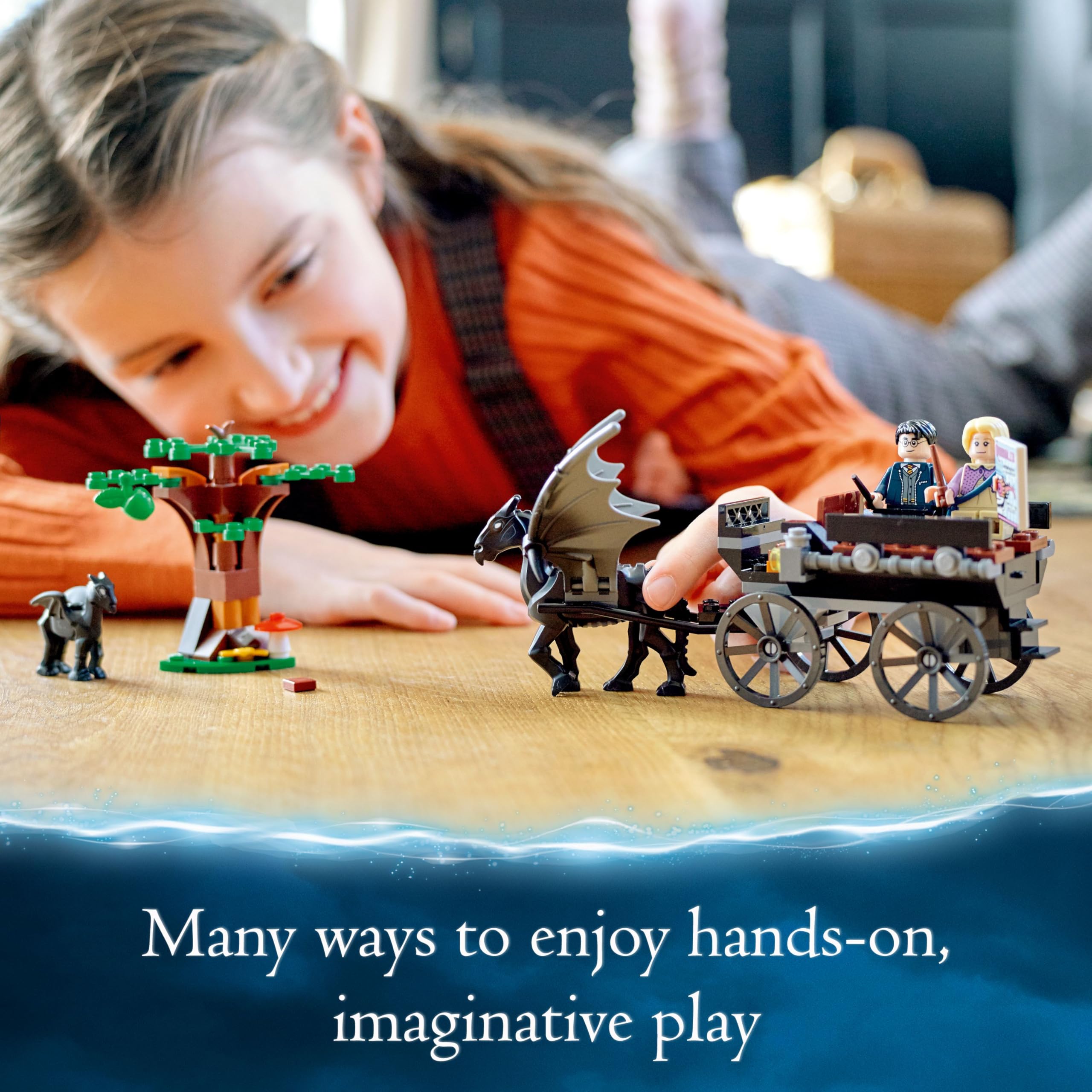 LEGO 76400 Harry Potter Thestral Carriage Hogwarts Toy Set with Minifigures – Magical Building Kit for Kids Ages 7+ | Wizarding World Playset for Creative Play & Collectors