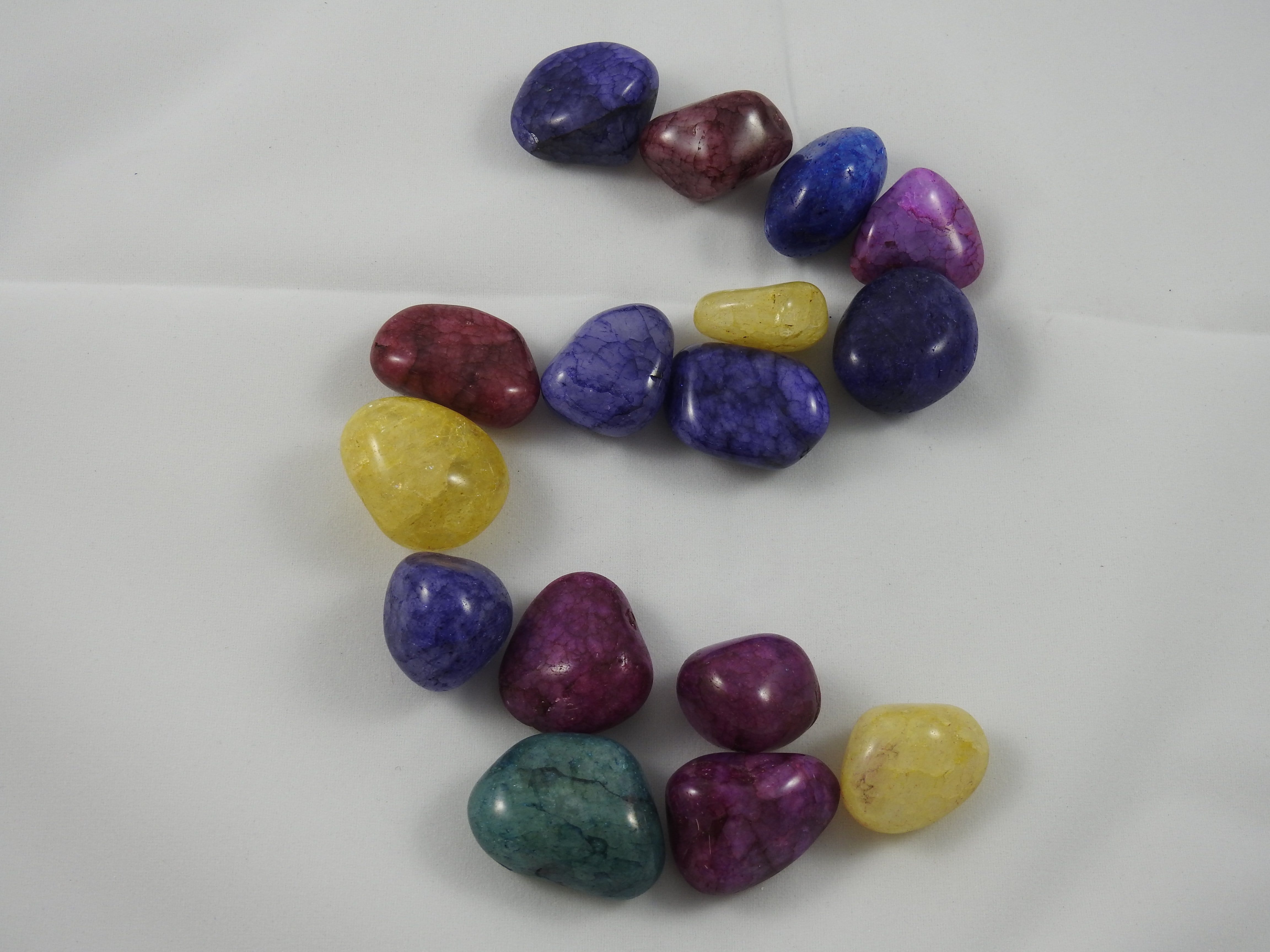Natural Crackled Quartz Stone (1 Piece) - Healing Crystal for Meditation, Reiki, and Home Decor
