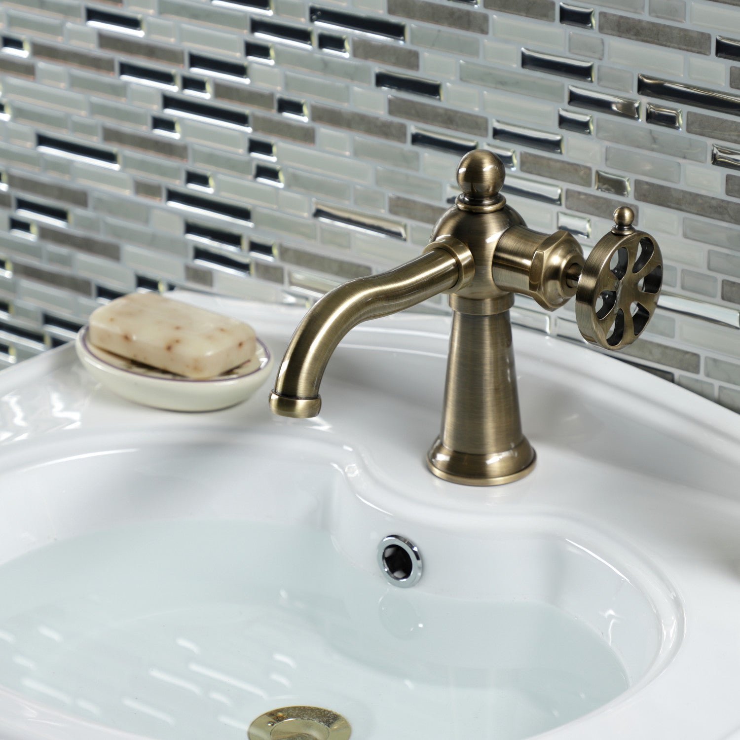 Belknap KS3543RX Single Handle 1-Hole Bathroom Sink Faucet with Push Pop-Up Drain in Antique Brass - Perfect for Vintage Style Bathrooms and Powder Rooms