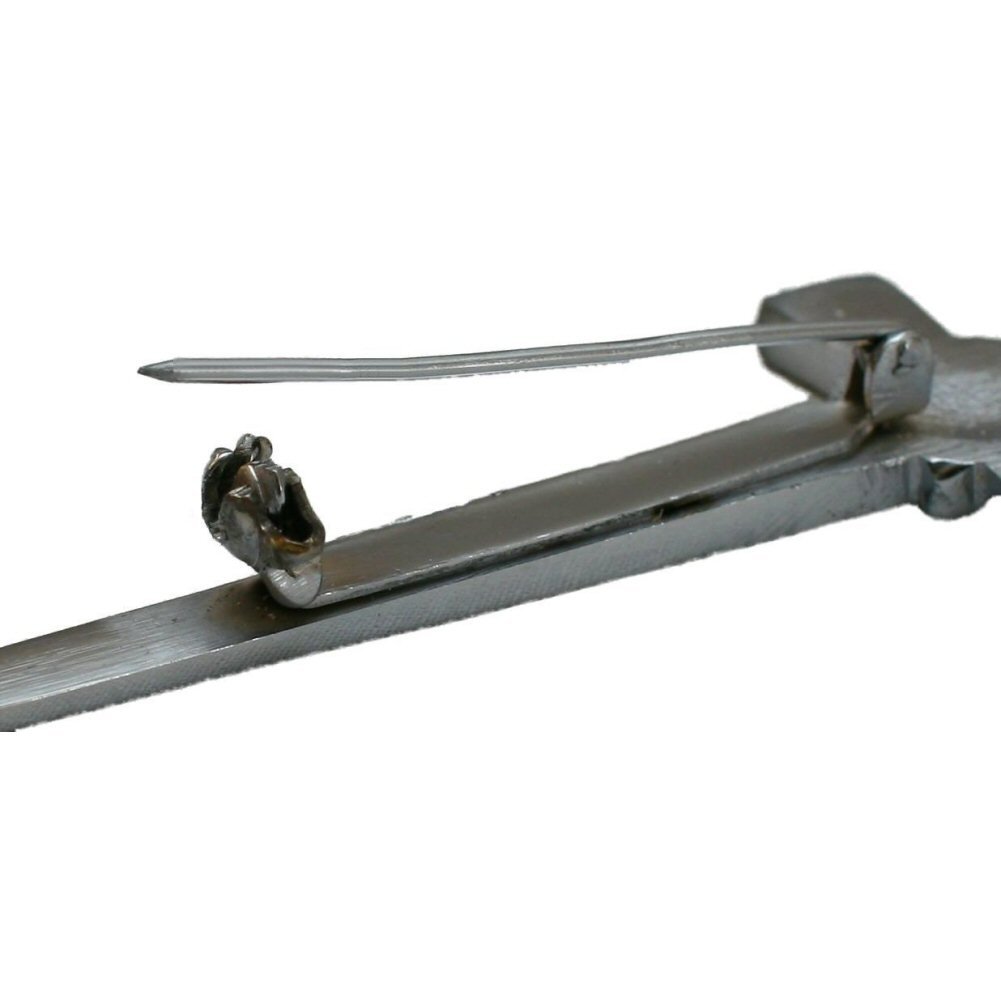 Elegant Decorative Kilt Pin with Gift Box - Perfect for Scottish Weddings, Highland Dances & Celtic Events