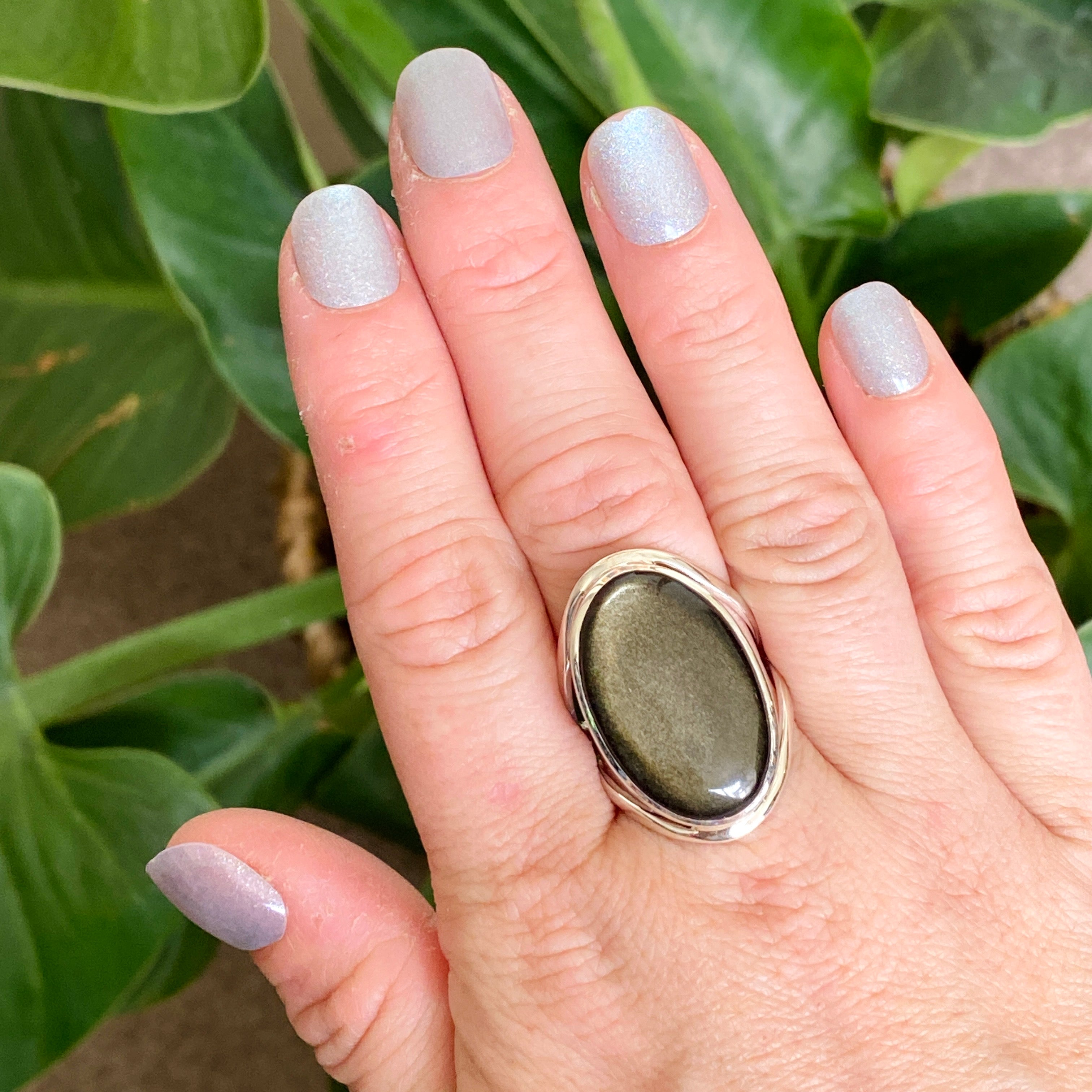 Goldsheen Obsidian Oval Cabochon Split Band Ring - Size 11 - KRGJ3341 - Elegant Jewelry for Women, Perfect for Weddings, Parties & Special Occasions