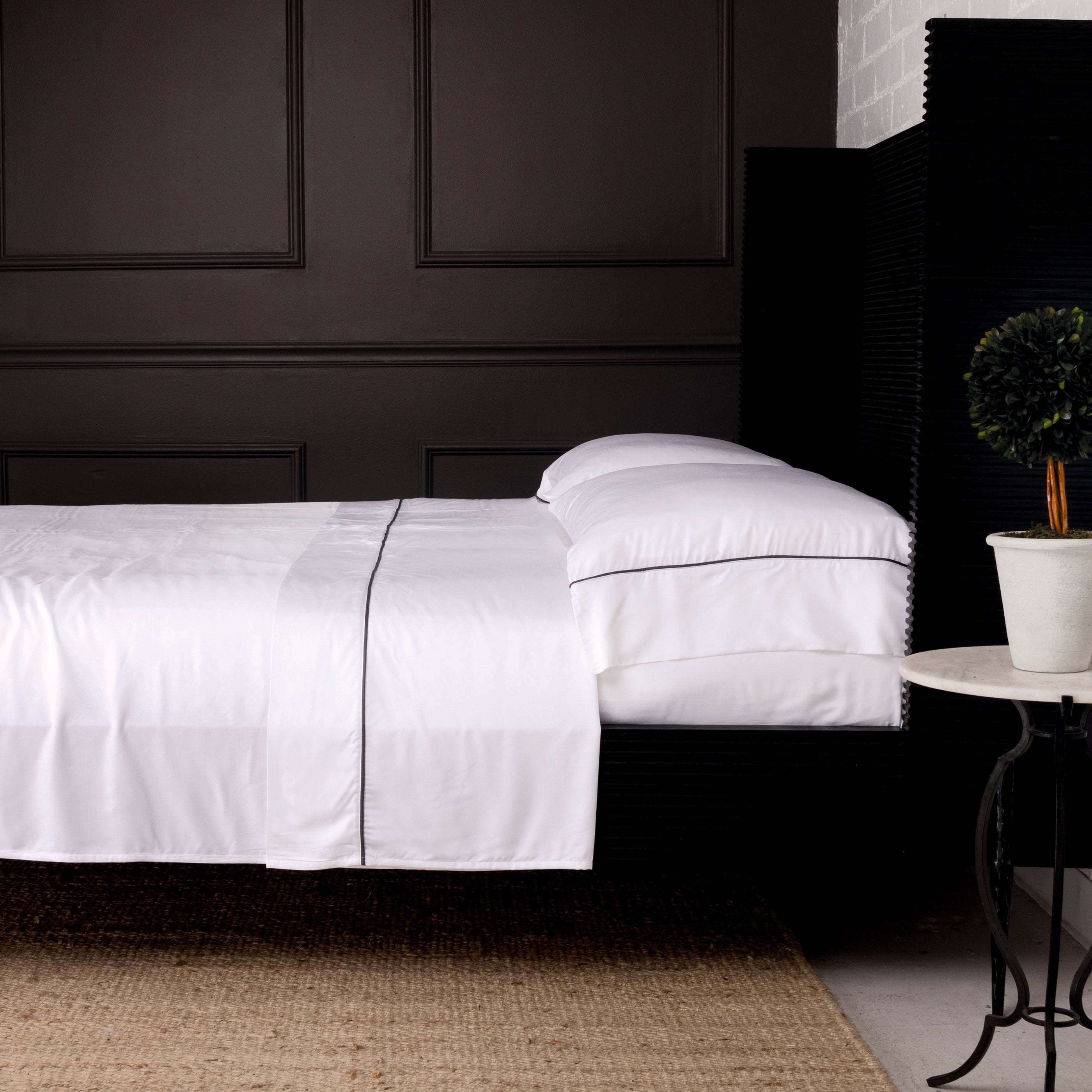 Premium Sheena Bamboo Sateen Sheet Set - Soft & Breathable Bedding for All Seasons - Perfect for Master Bedroom, Guest Room & Vacation Homes