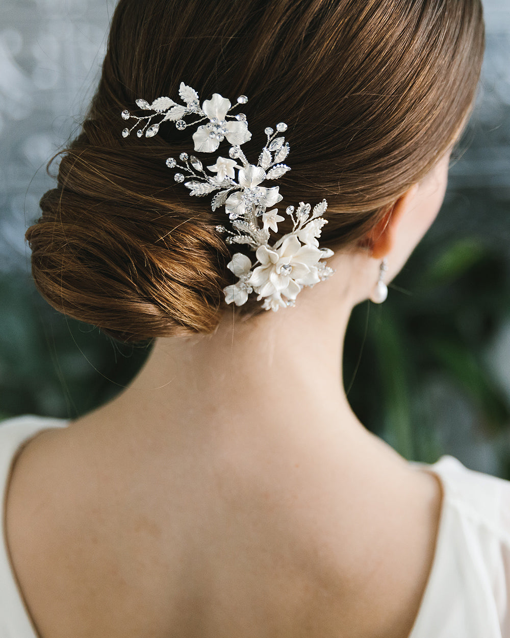 Ivory & Floral Bridal Hair Clip - Elegant Wedding Accessory for Brides, Bridesmaids & Special Occasions - Perfect for Weddings, Prom & Formal Events