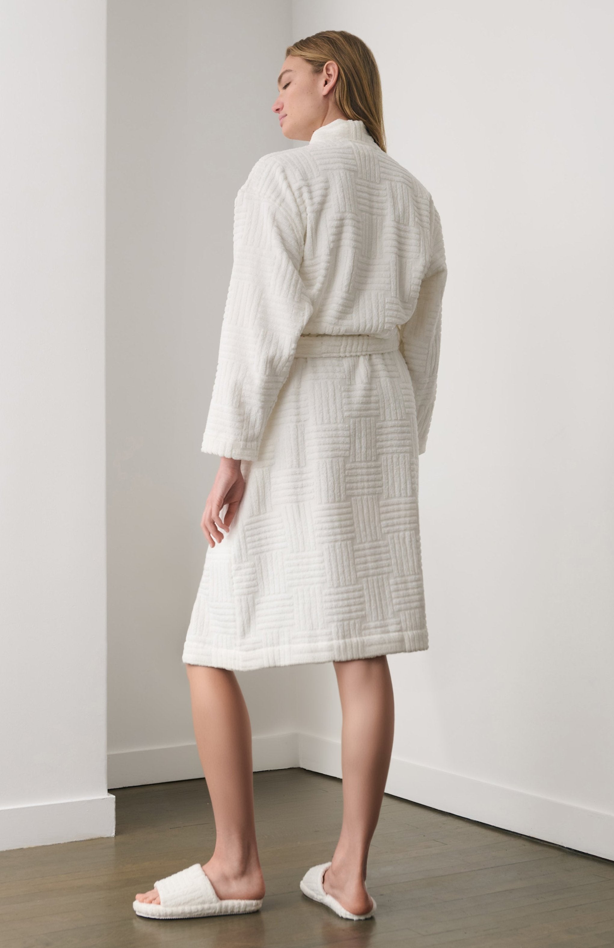 Serenity Jacquard Robe for Women - Luxurious Soft Kimono Bathrobe with Pockets - Perfect for Spa, Lounge & Relaxation at Home