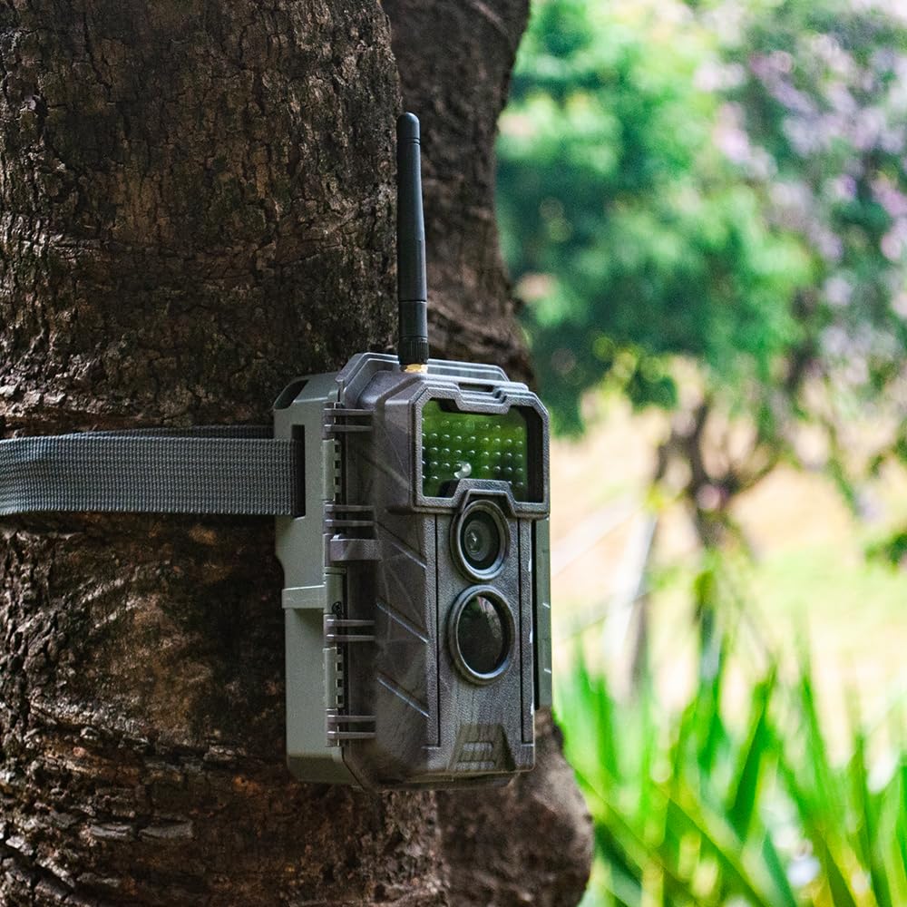 GardePro E7 WiFi Trail Camera 32MP 1296P HD - Wireless Game Camera with Night Vision up to 100ft, Motion Activated Waterproof Hunting Camera - Perfect for Wildlife Monitoring, Deer Hunting & Outdoor Security Surveillance