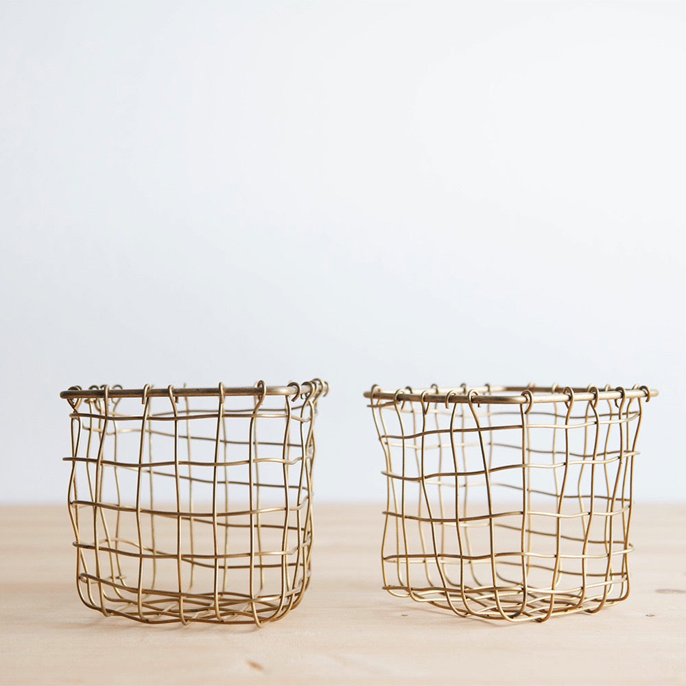 Square Malleable Brass Wire Basket - Durable Decorative Storage for Kitchen, Bathroom & Office Organization | Rust-Resistant Home Decor Solution